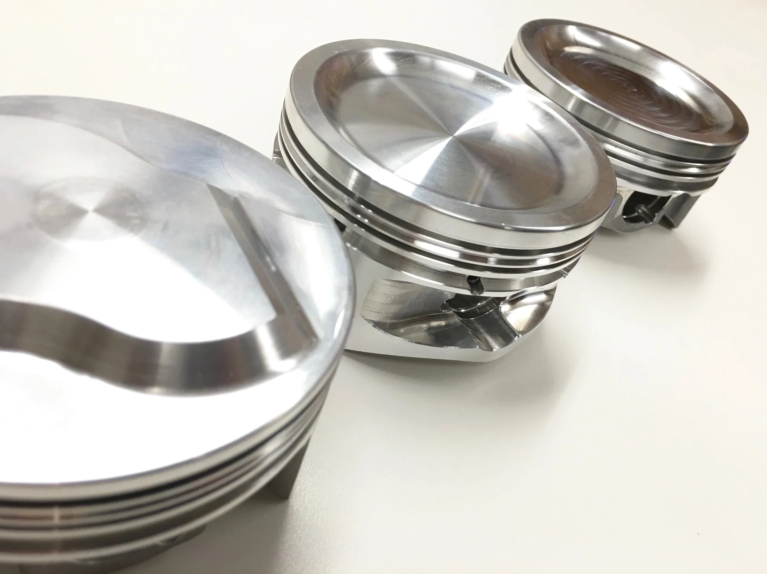 piston sets — 22RE Performance