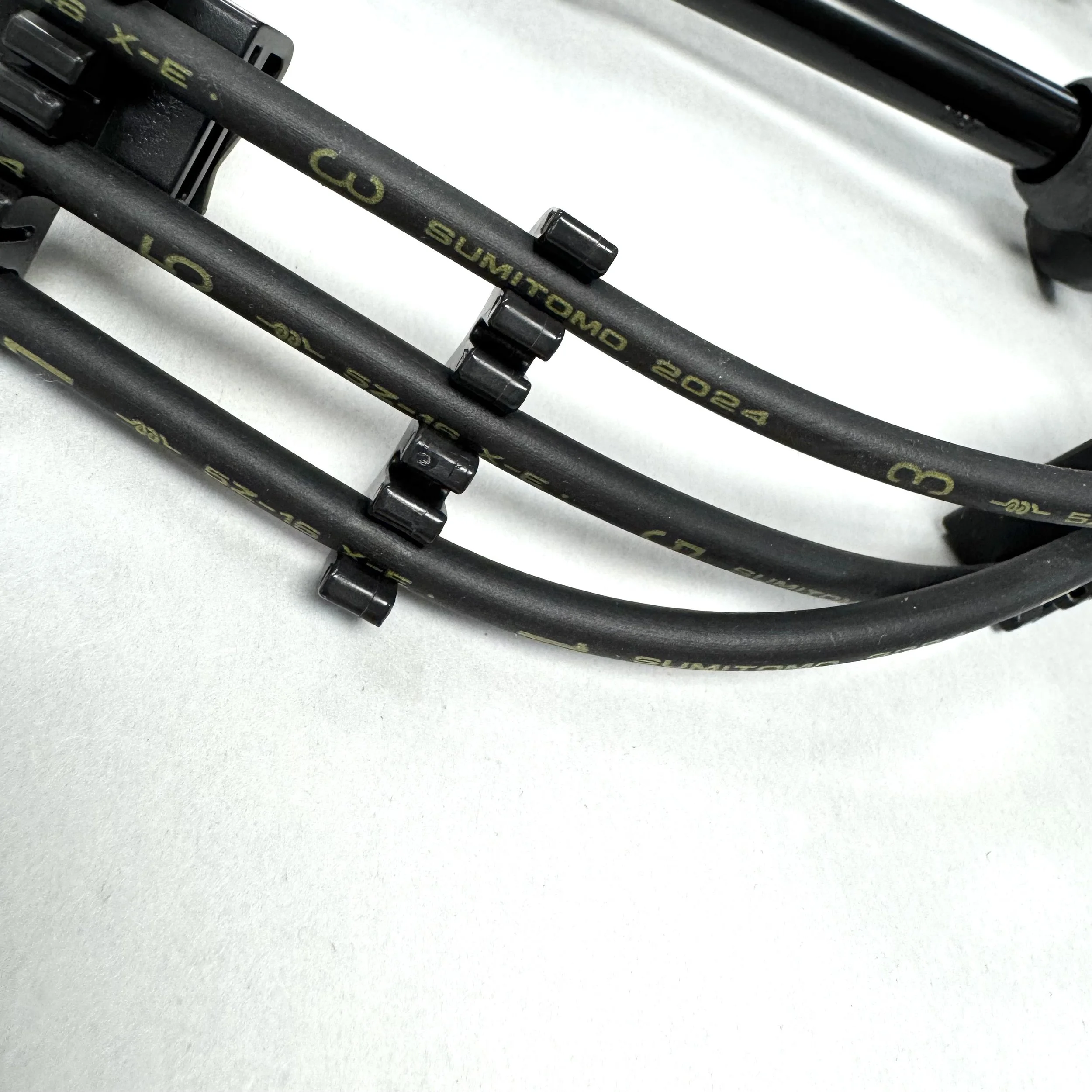 5vz plug sire set close.jpeg