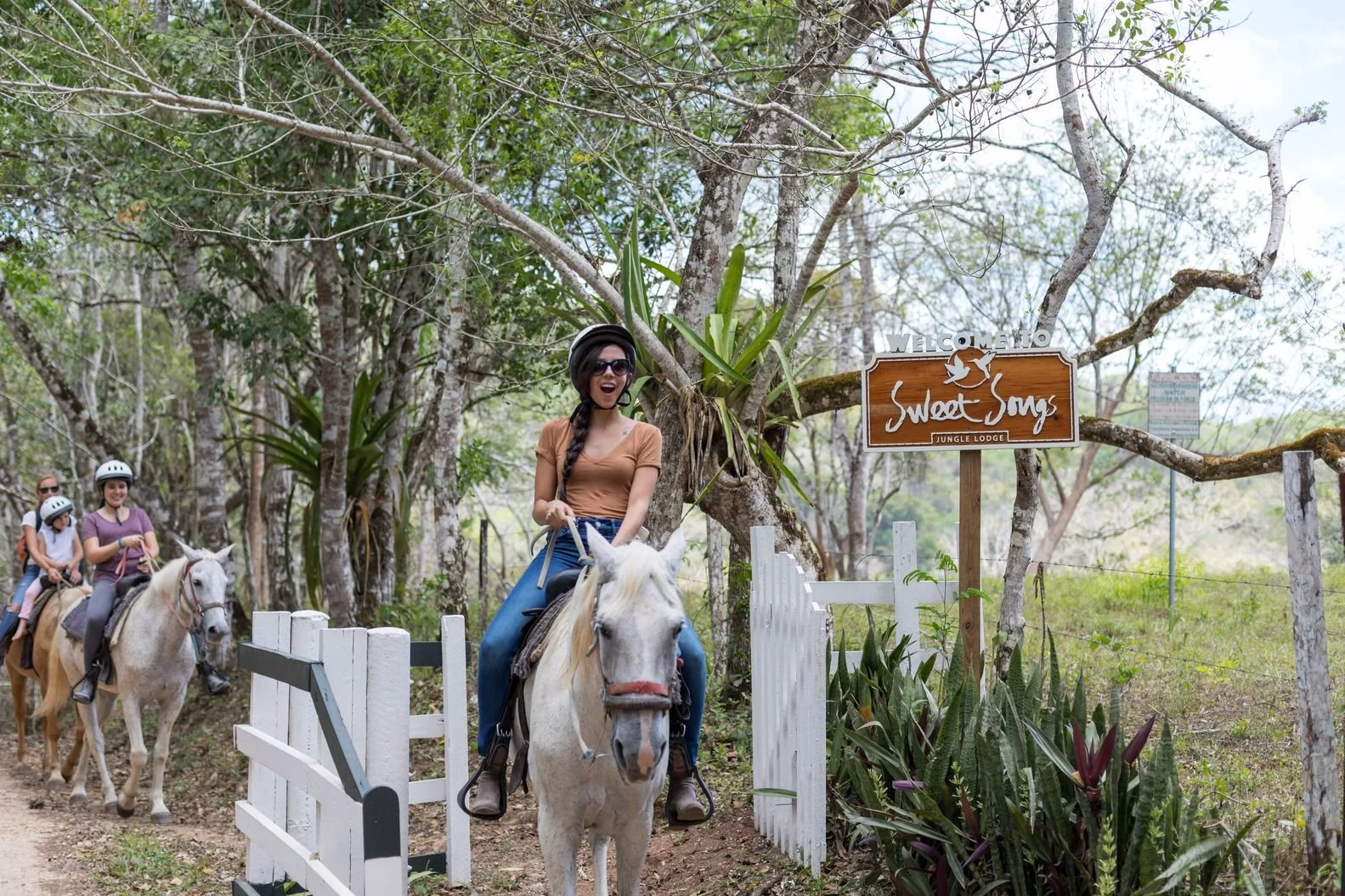 SSJL - Horseback 3.jpeg