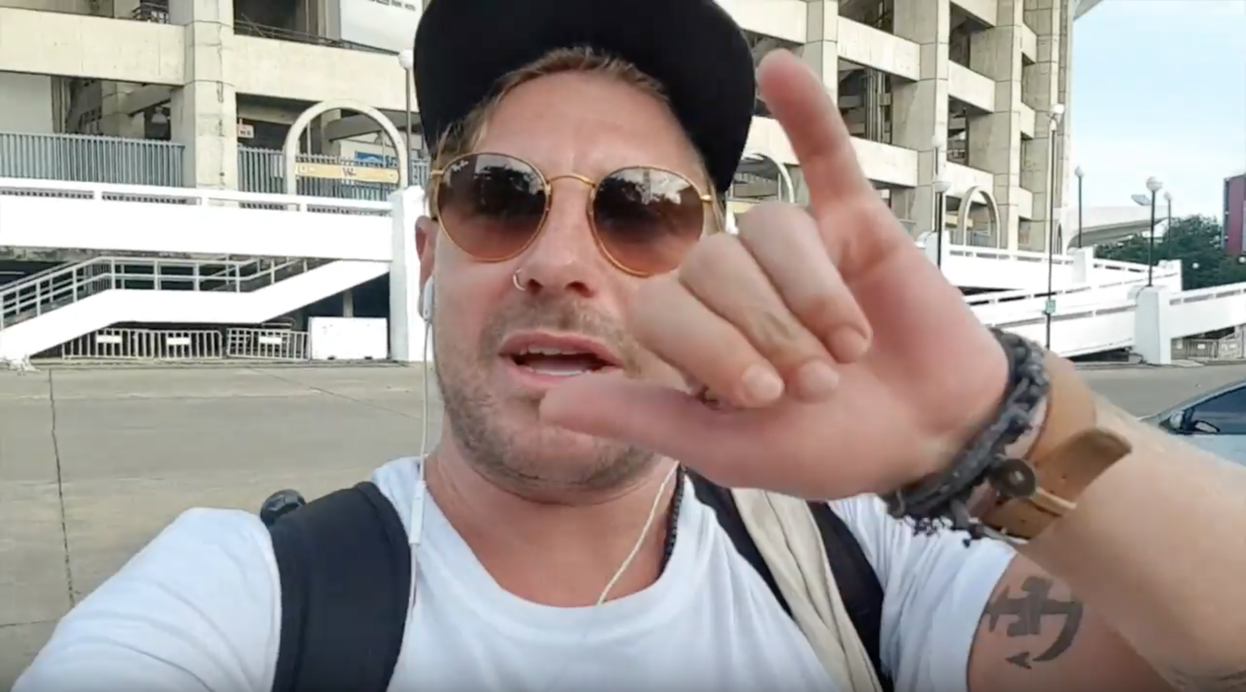 CJ Wellsmore's First Sesh Back in Bangkok