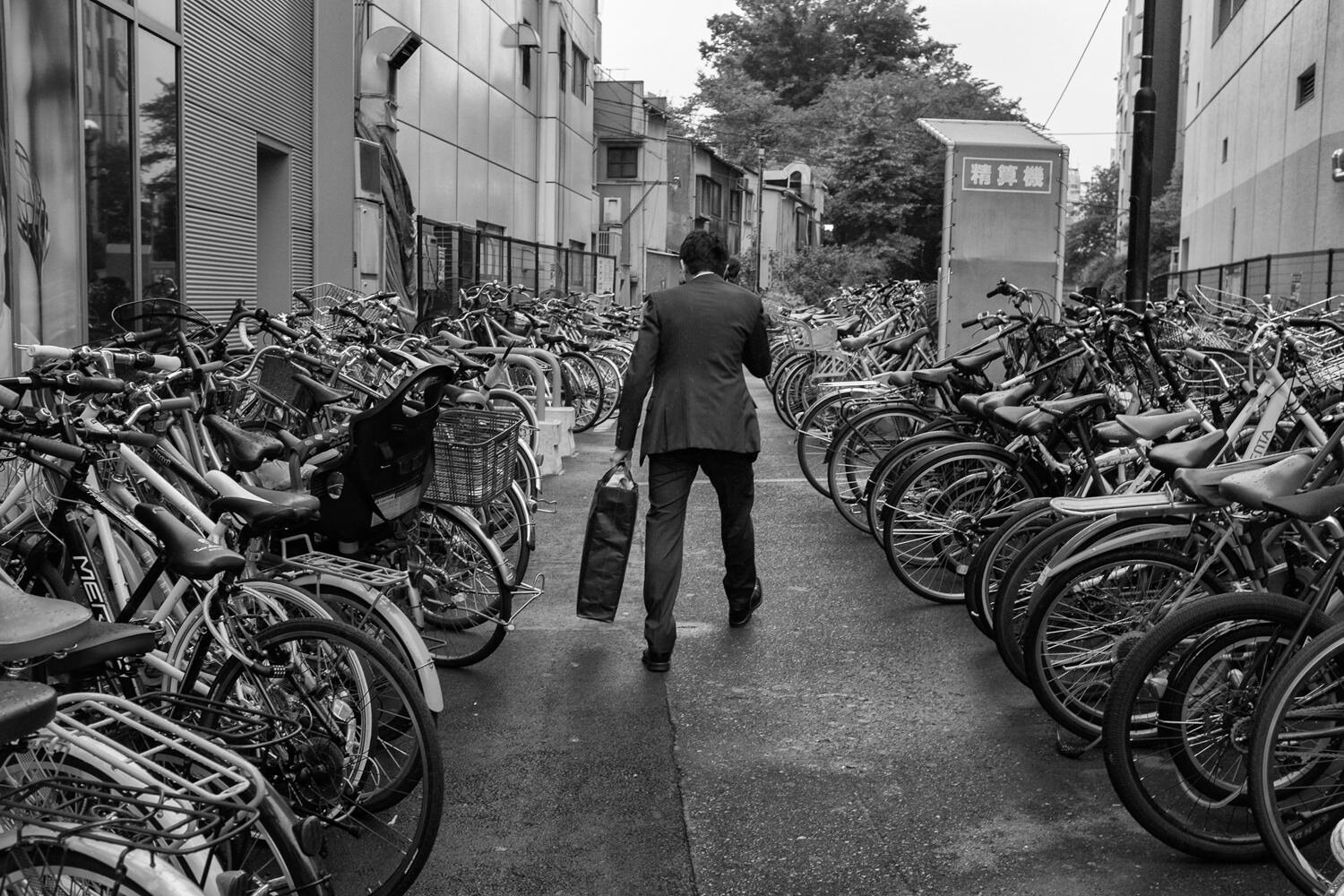 Tokyo-Japan-Street-Photography-007.jpg