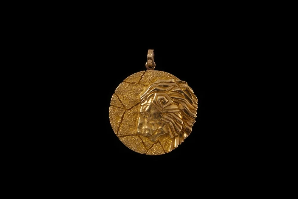 For those seeking different animal and Zodiac inspired pendants, we offer an array of other signs as well. Try our Tiffany double fish pendant for upcoming Pisces, or a Cartier Aquarius. Or a powerful Tiffany Leo (above). You are sure to be aligned with the style stars- not to speak of precious good karma- in the years to come!