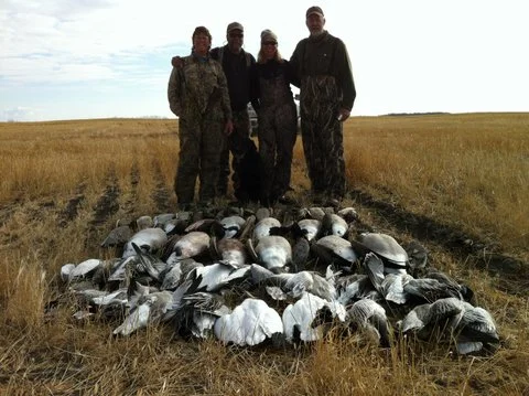  Bring the friends and family out for great Canada waterfowl hunting 