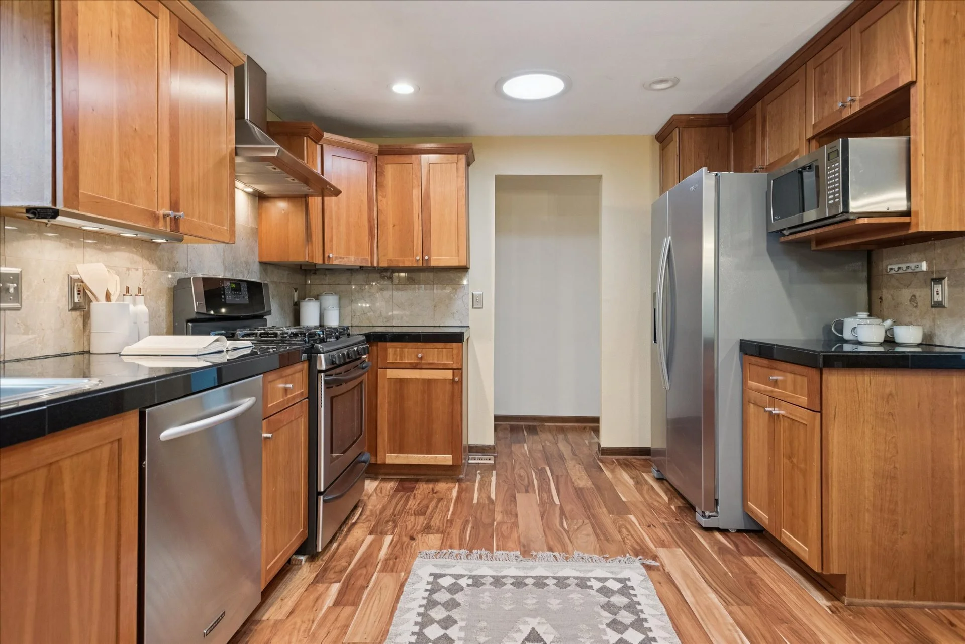 21-SW Troy St. - Portland - 101.jpg