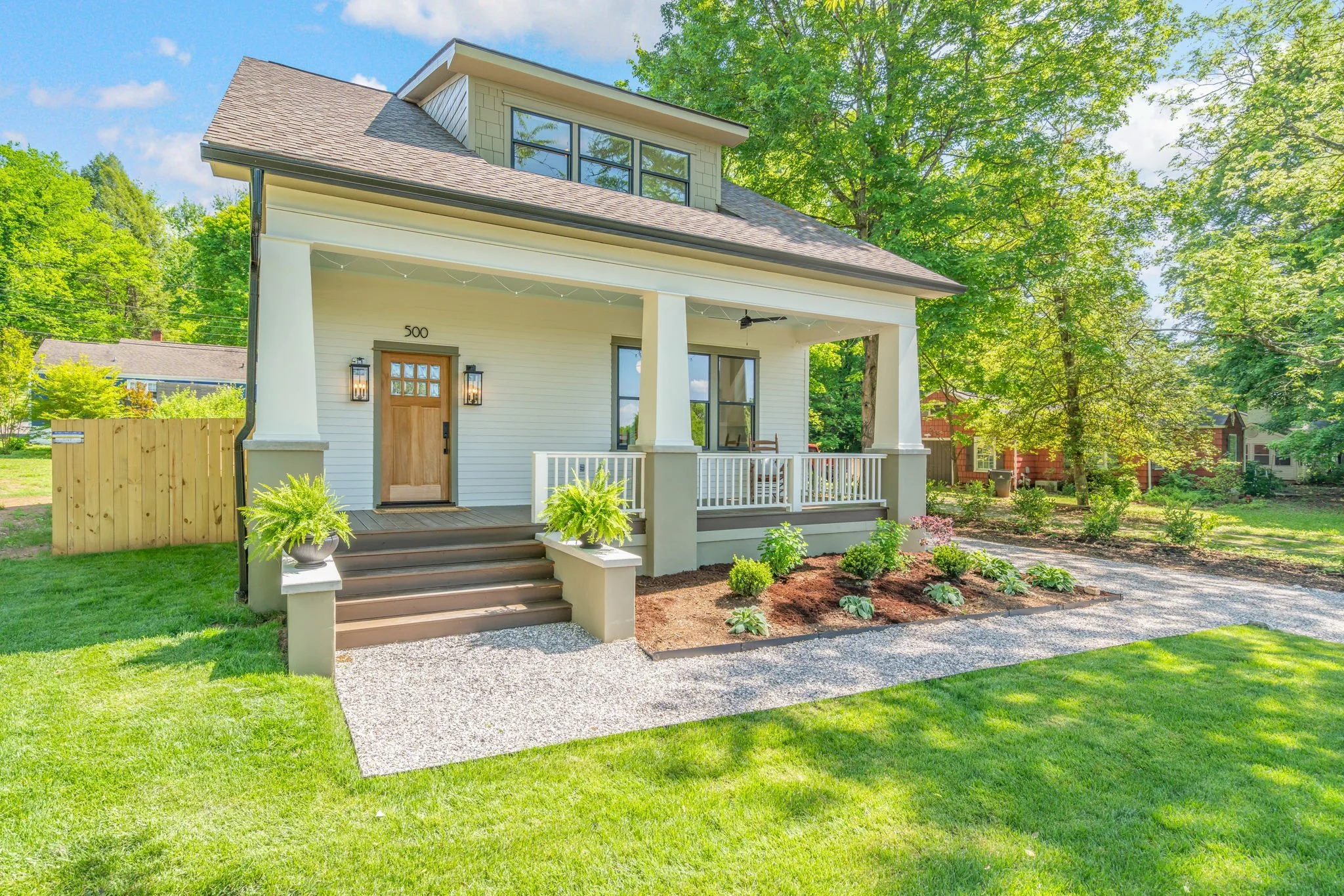 6-web-or-mls-500 Barclay Drive-6.jpg