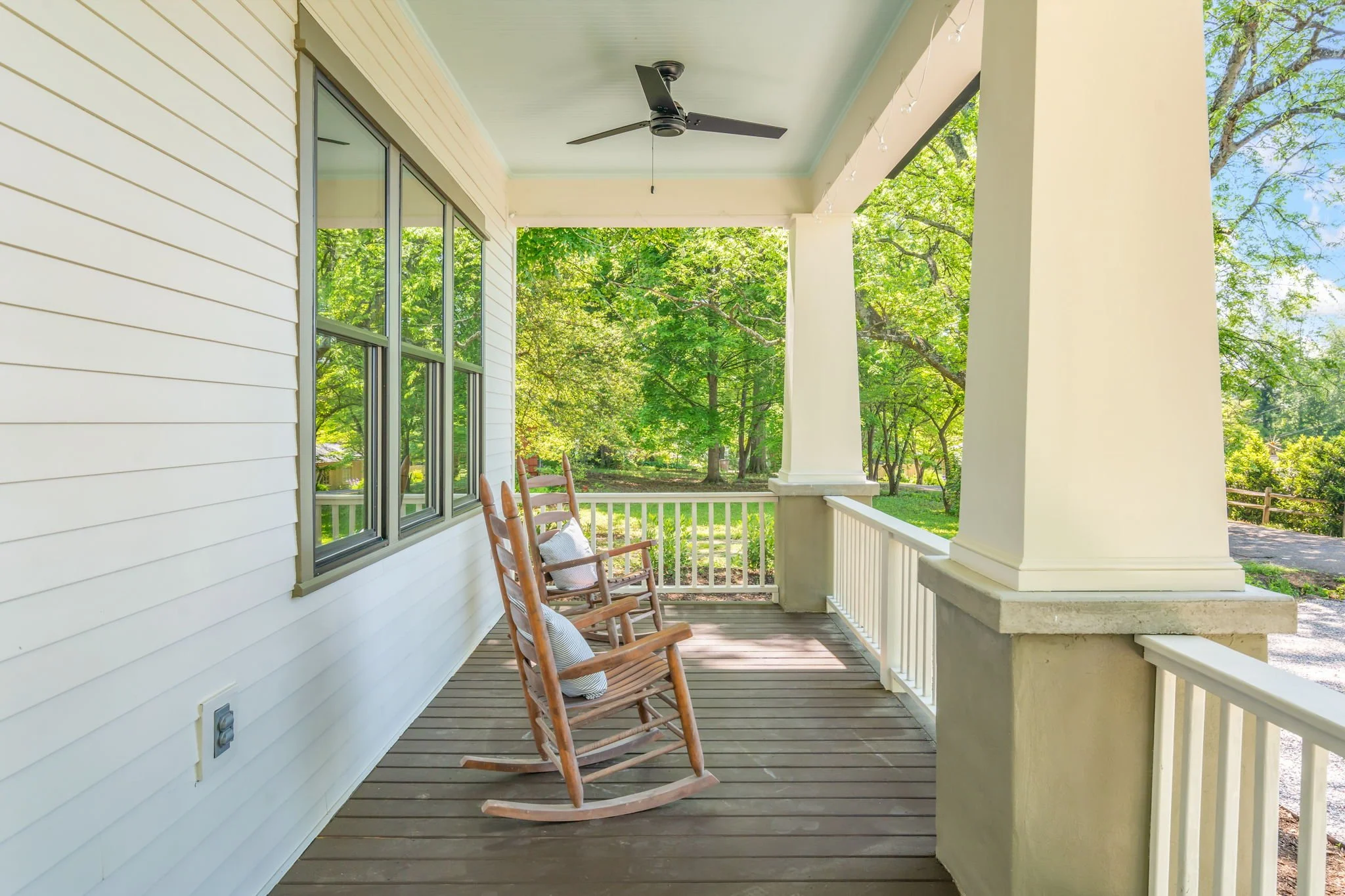 10-web-or-mls-500 Barclay Drive-10.jpg