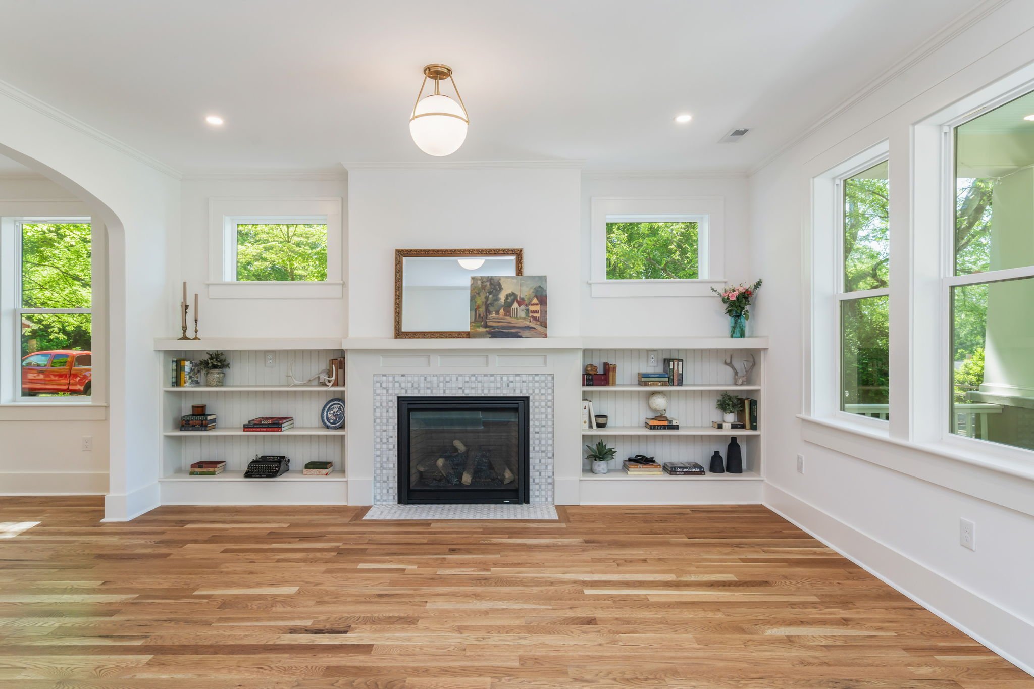 17-web-or-mls-500 Barclay Drive-17.jpg