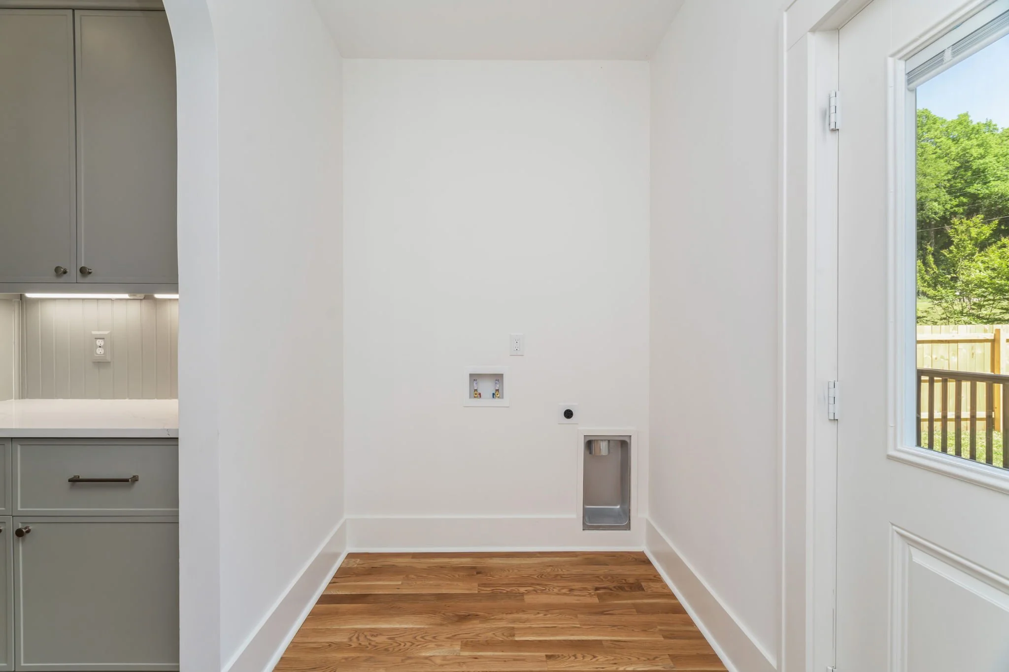 38-web-or-mls-500 Barclay Drive-38.jpg