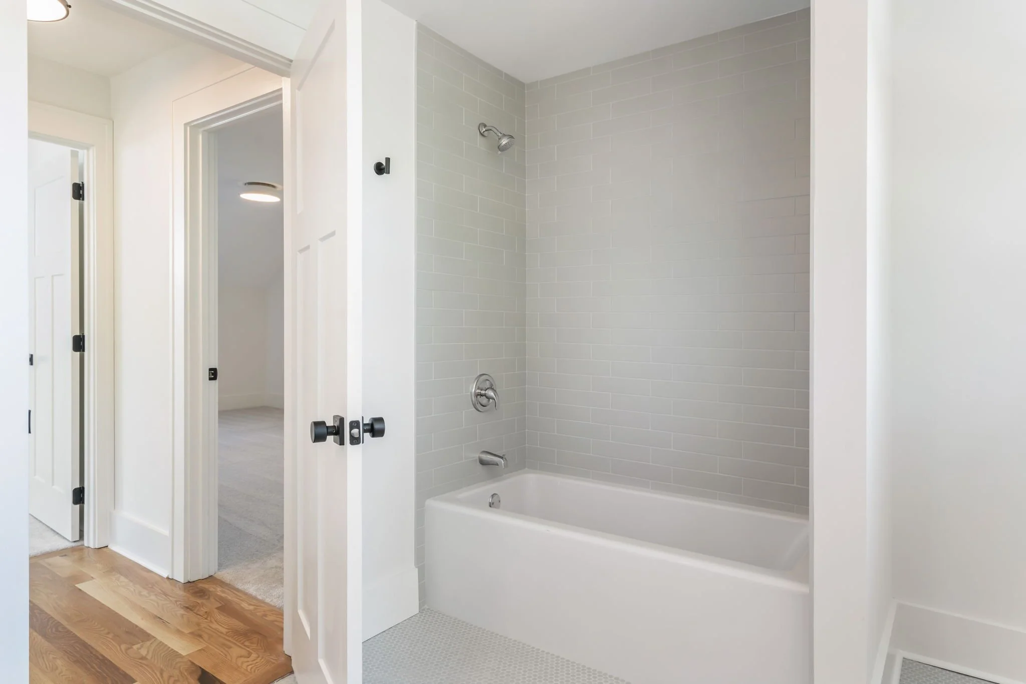 55-web-or-mls-500 Barclay Drive-55.jpg