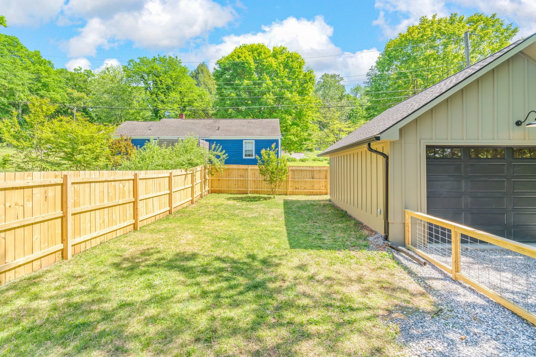 59-web-or-mls-500 Barclay Drive-59.jpg