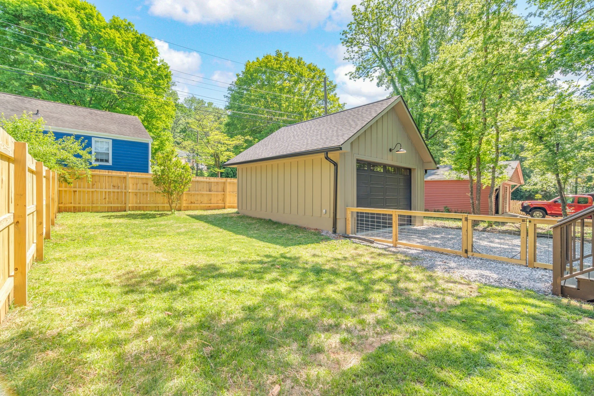 64-web-or-mls-500 Barclay Drive (2).jpg