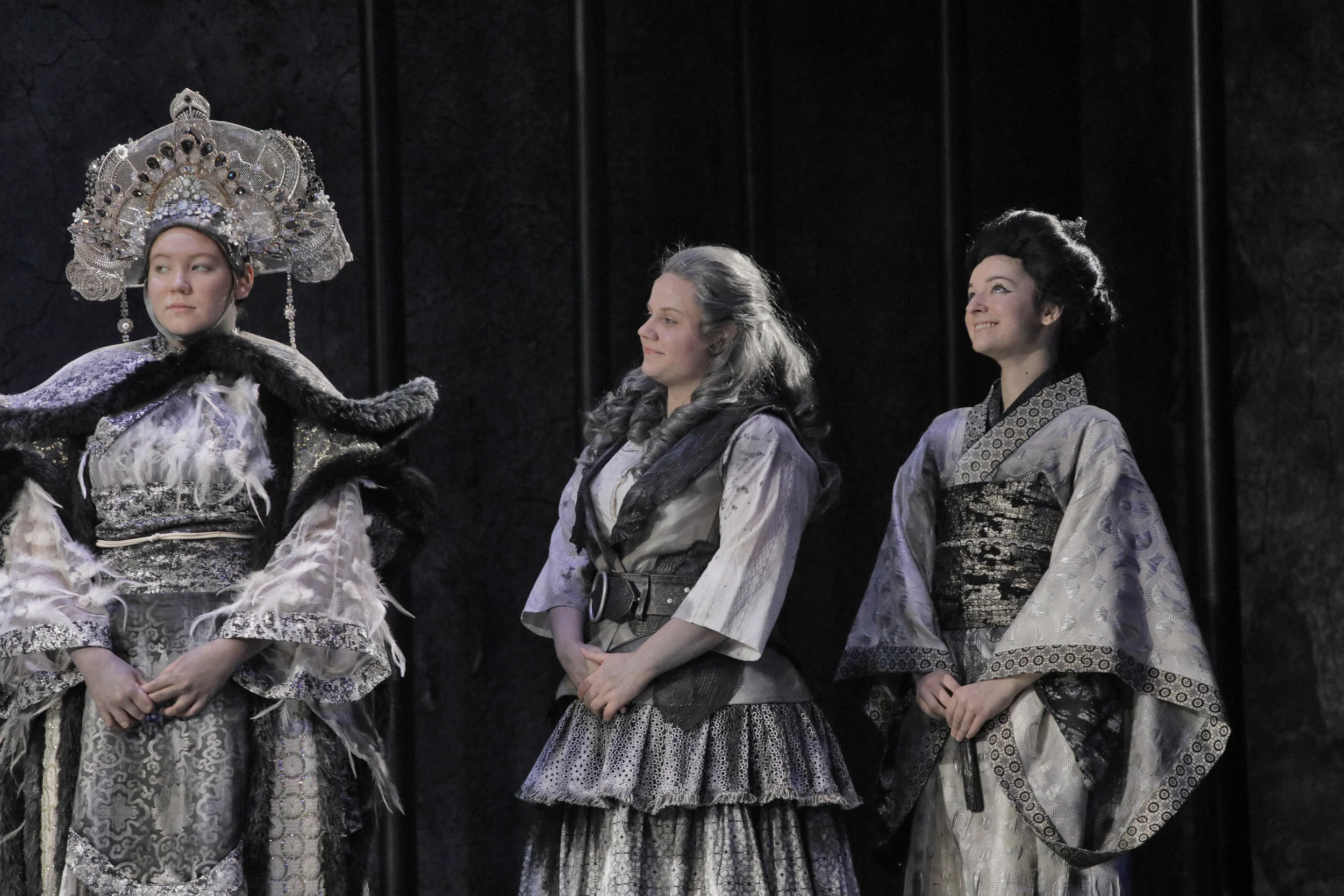 "Florencia En El Amazonas" Fabric Painting