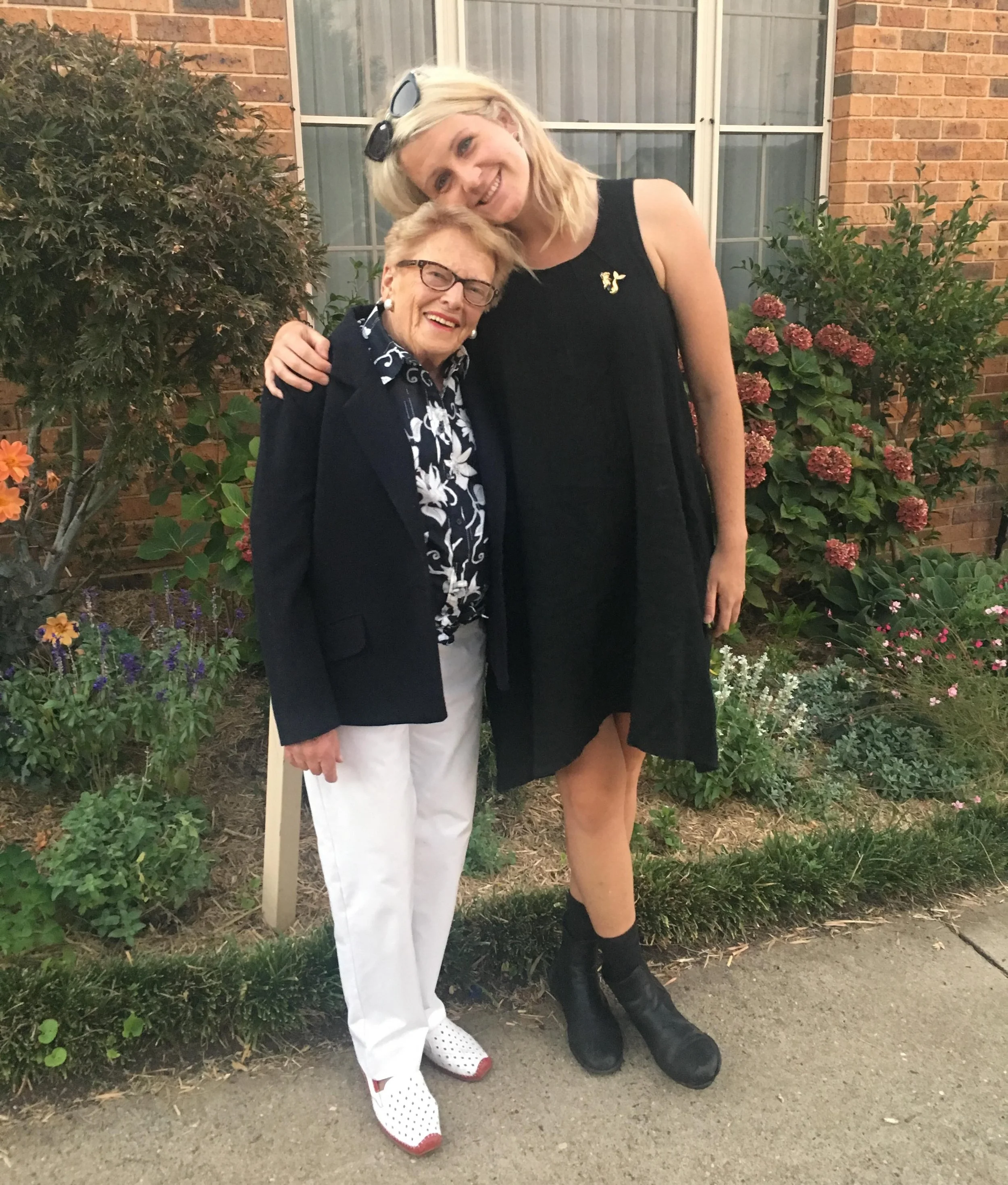 This is me with my grandma, a few years before she passed 🕊️💖 she was the fierce, loving, resourceful matriarch of our family 🔥

She had four kids under five. Overwhelmed a lot of the time. She made do because she had to.

My mum had two kids and 