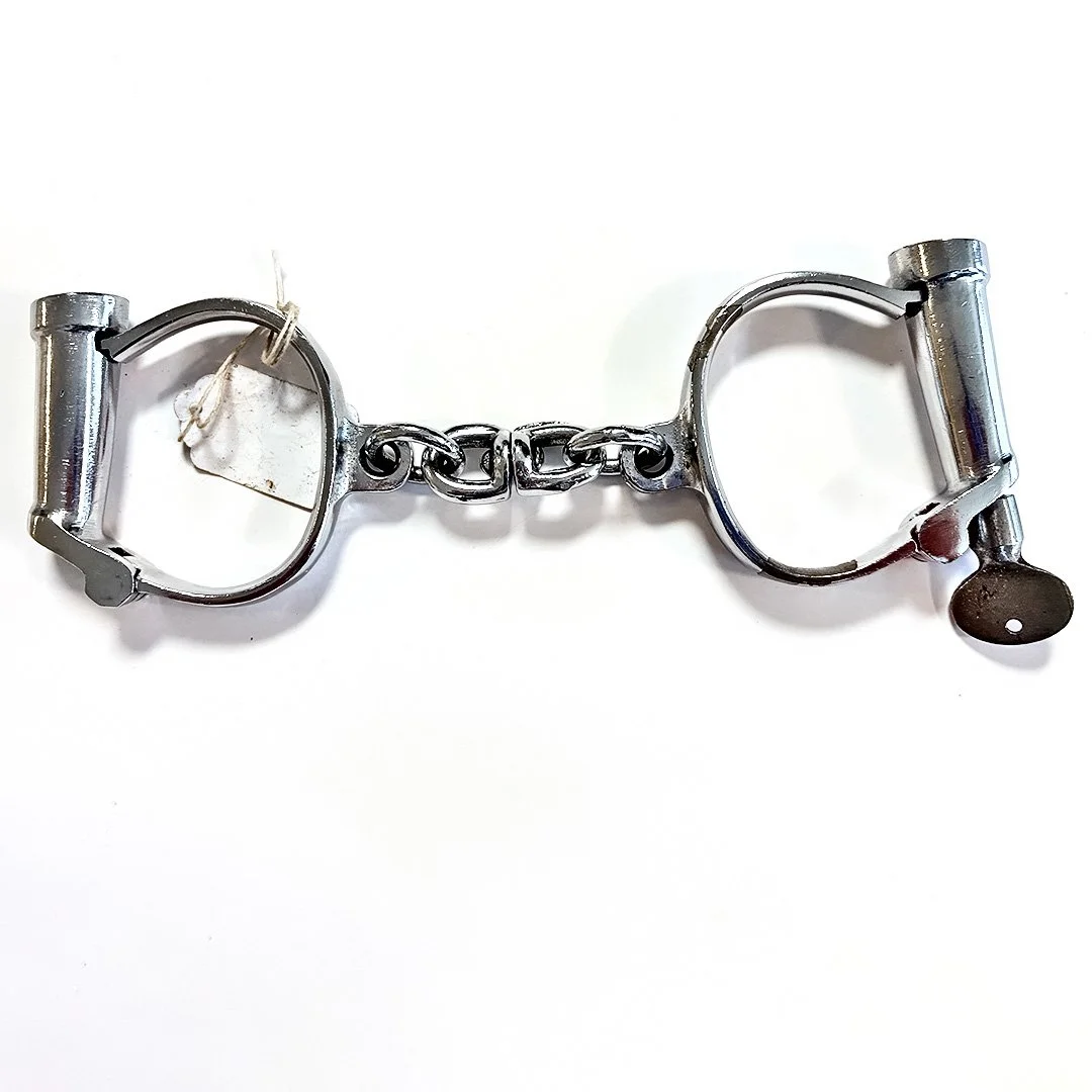 For Sale: Hiatt Non-Adjustable Darby Style Handcuffs – 1950s – Excellent Condition