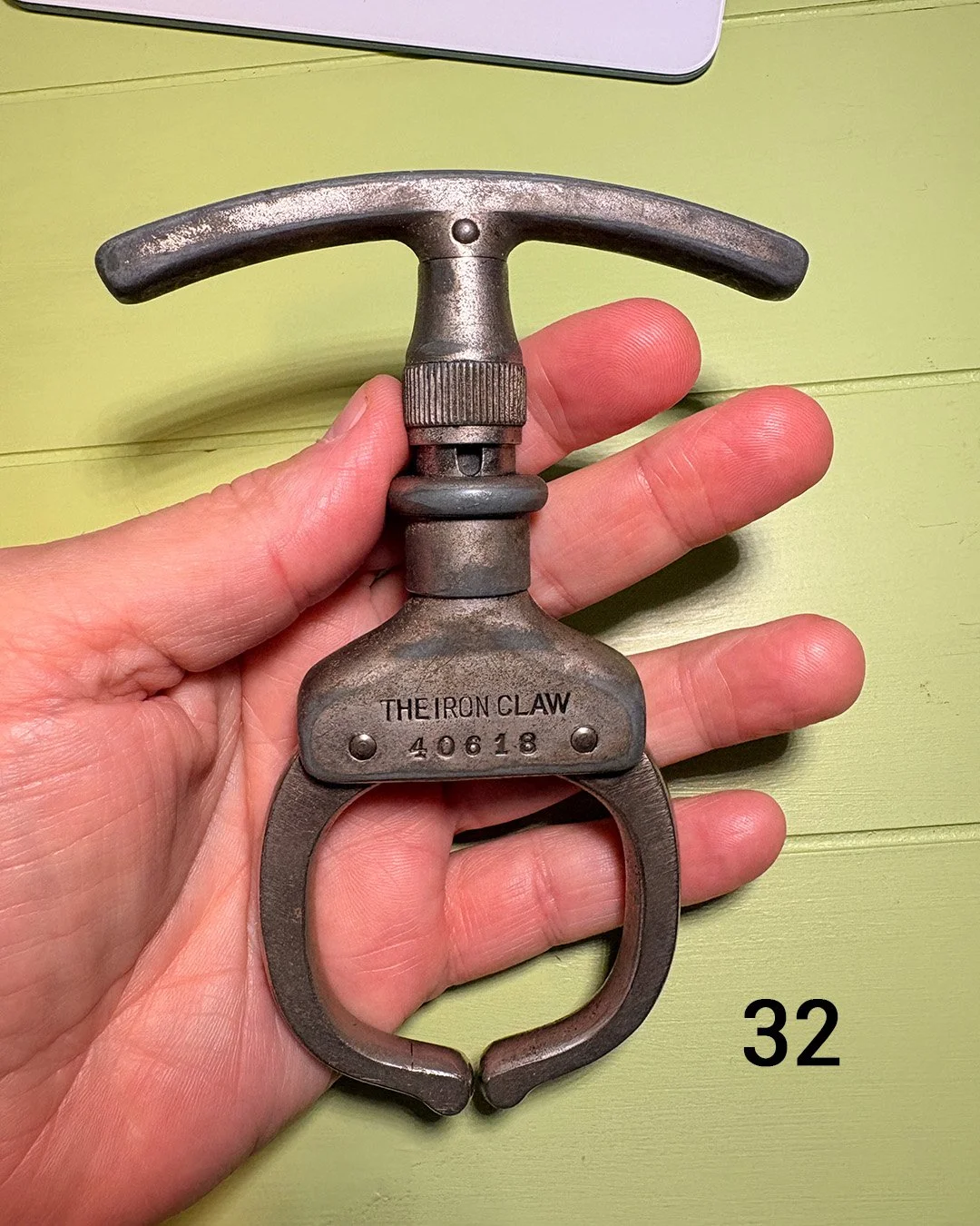 iron claw 32 1.jpg