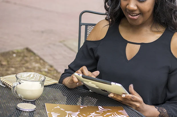 Lifestyle_OutdoorOffice_Tryneal_IMG_1057_Sm_tu_crop.jpg