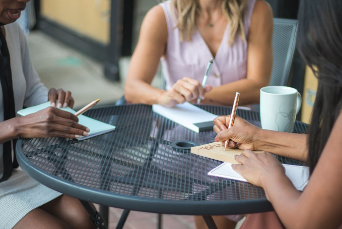 FREEING Tips for Social Media for Your Business   |   Social Media for Women in Business