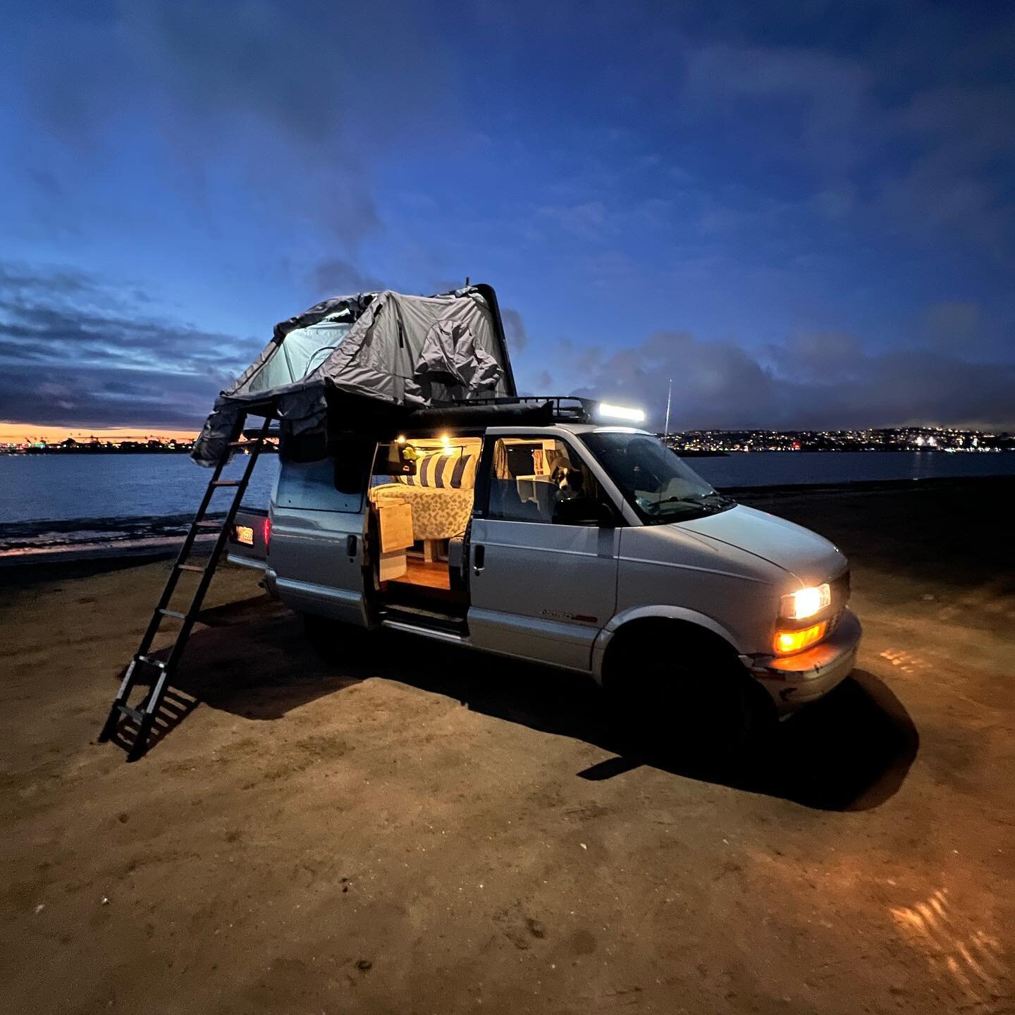 Astro build #2: We love these Vans and especially the AWD models! 🚐💨 Rent this today out of San Diego on @outdoorsy @simpleconversions @m.i.a.tents @thewaterport #astrovan #astro #chevy #campervan #camper #getoutside #roadtrip #overlander #explore 