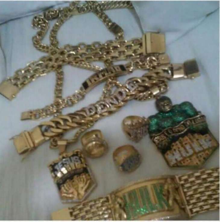 Jewelry belonging to a trafficker named Gilberto Coelho de Olivera, also known as “Hulk.”
