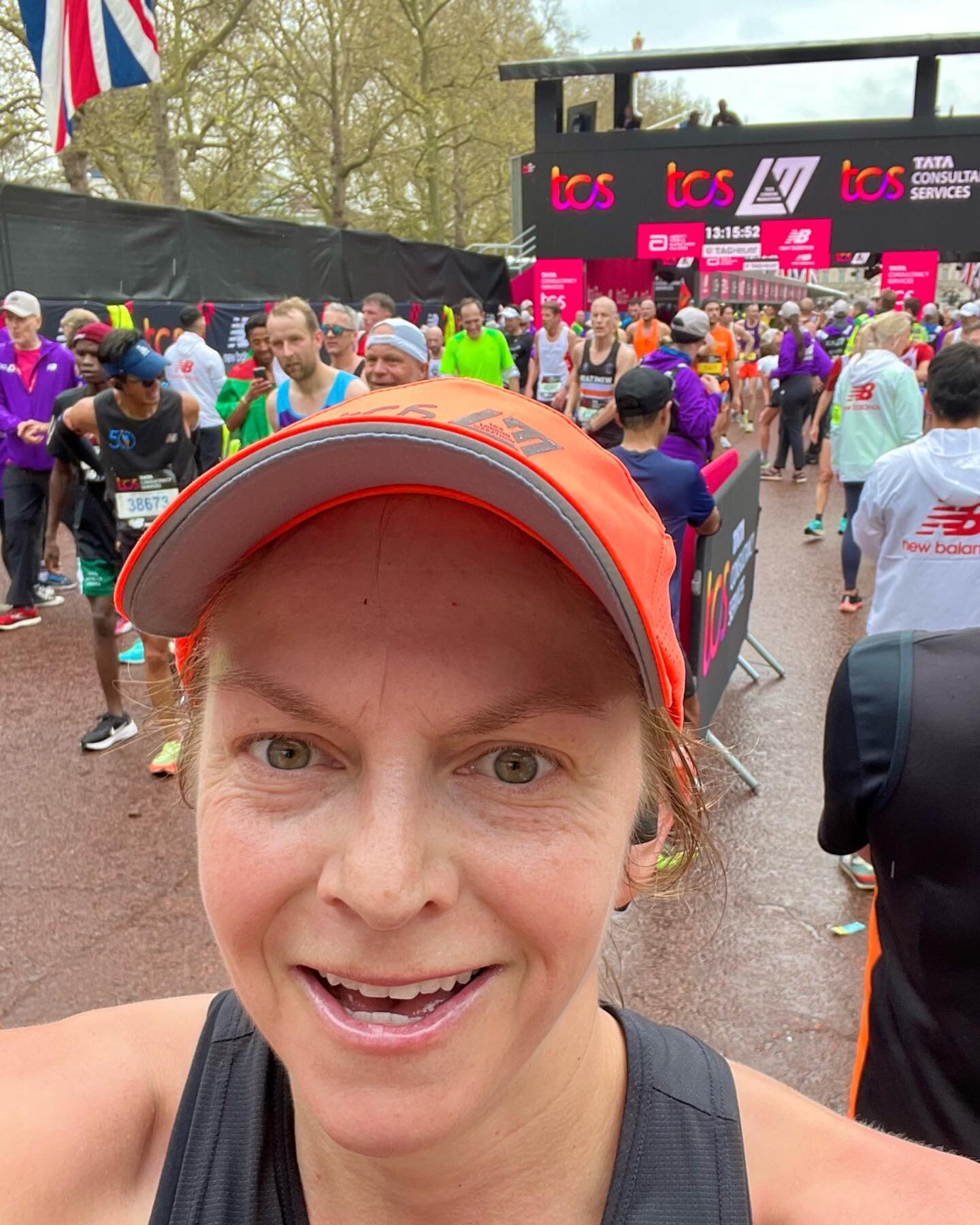 A 2023 @londonmarathon Experience shared by @tazmaniantaytay 🇬🇧

&ldquo;This was my 5th marathon. The course is really cool - you run over Tower Bridge, past a random castle/manor, around an old ship, past Big Ben and finish at Buckingham Palace. T