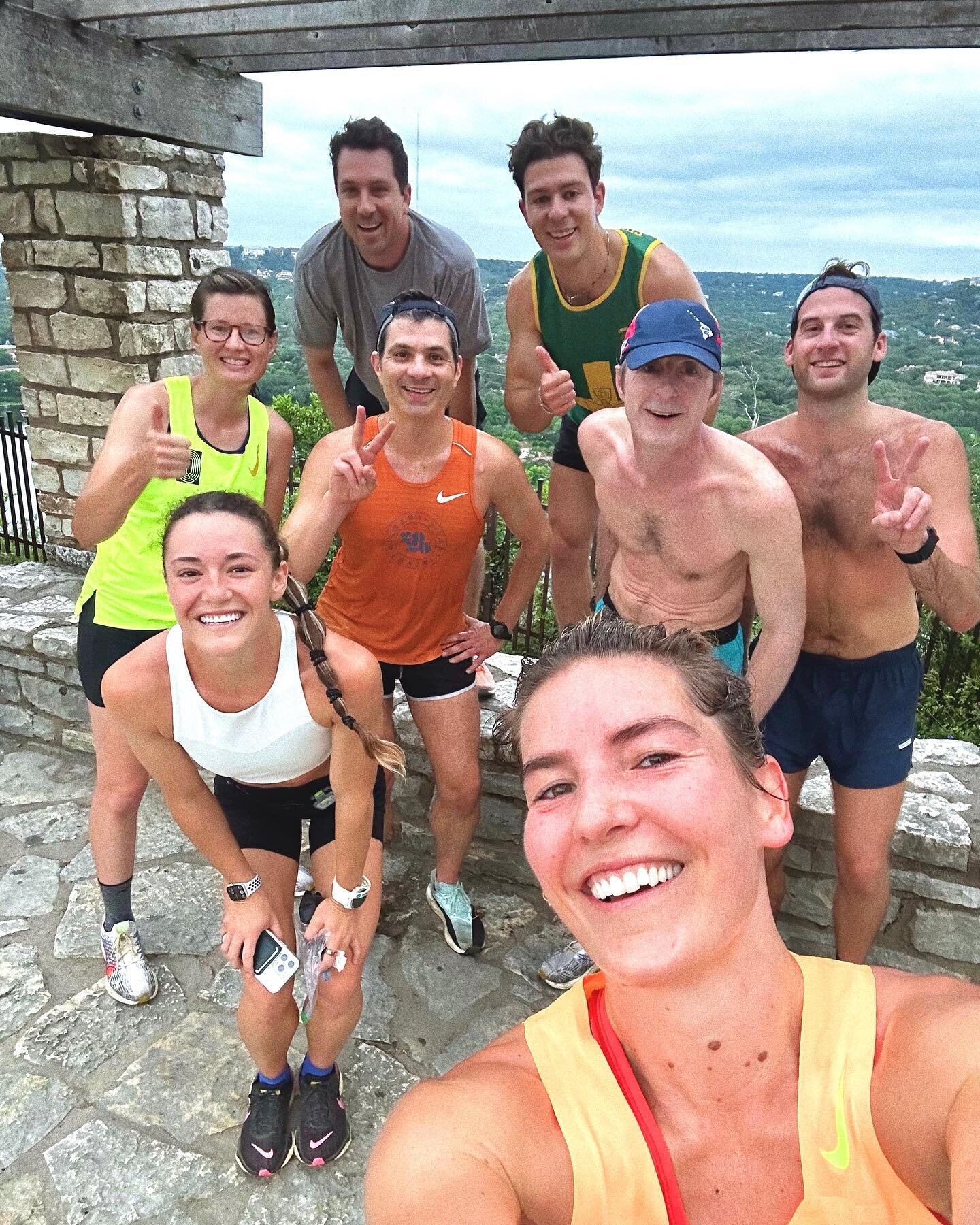 Monthly dose of Mount Bonnell long run 🌄✅

Gazelles and new friends who #RunWithJoy 😊
