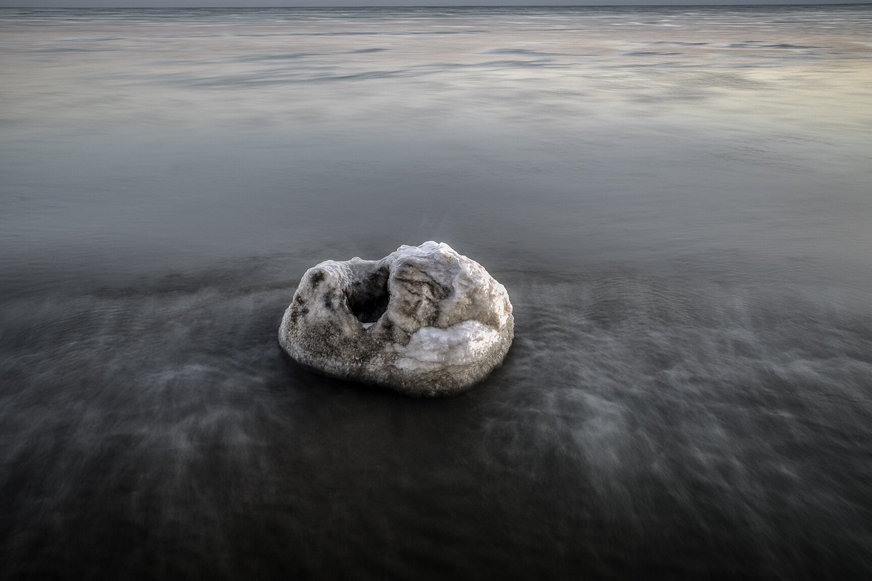 2017.05.22.0011 Sue Gilson Beach, Wilmette 2017 11.25 x 17 inches 13 x 19 inches 020517_8083.jpg