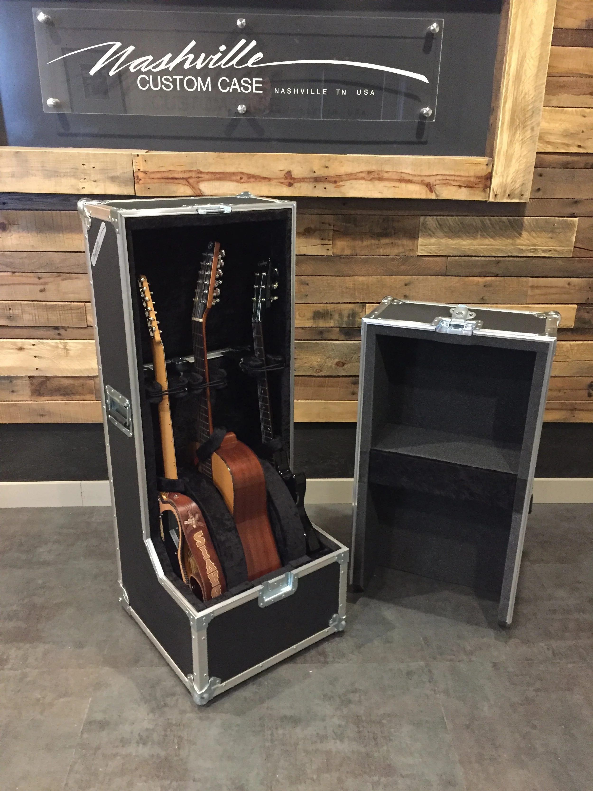 3-Slot Mini Guitar Vault
