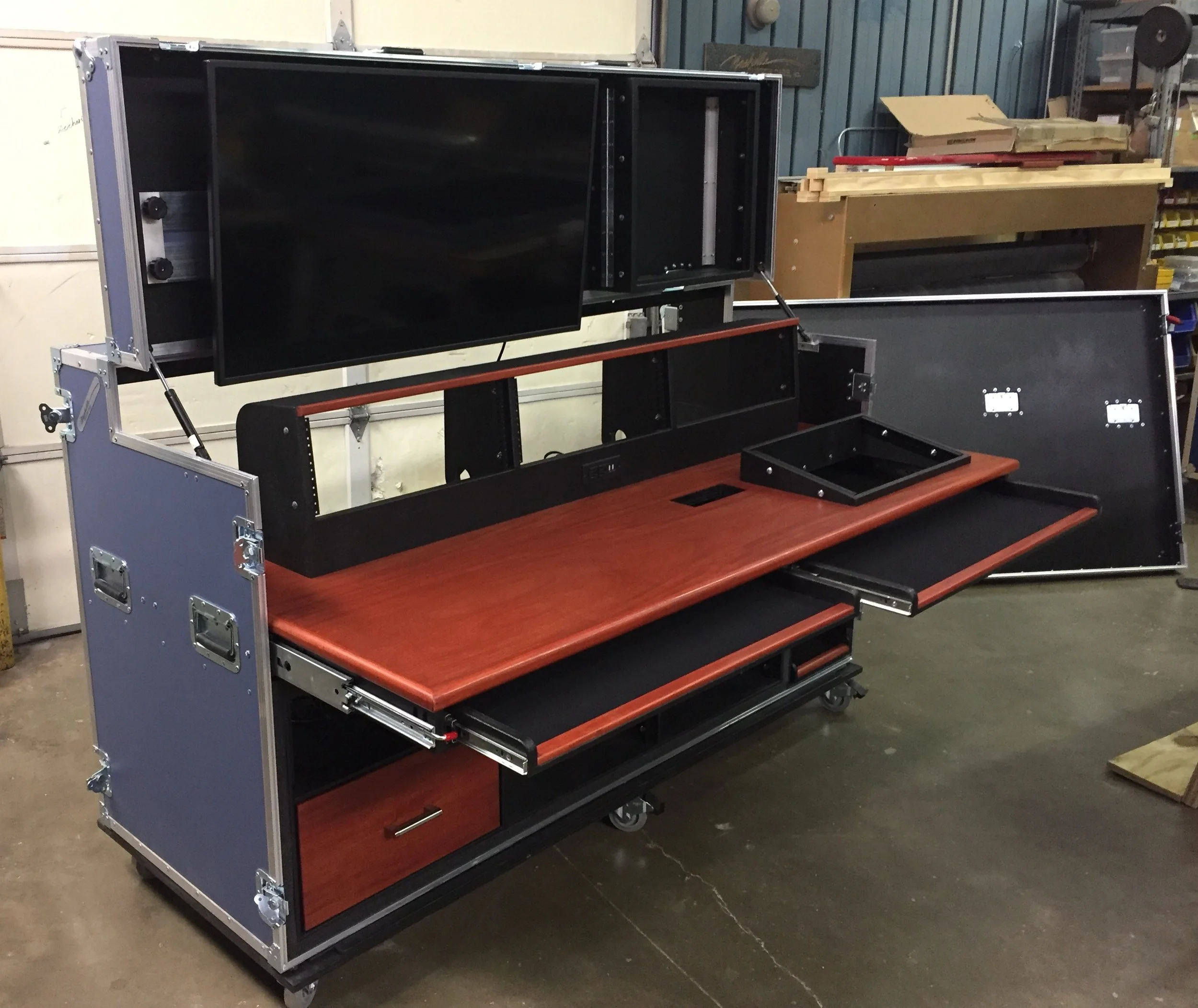 Flypack with Mahogany Trim.jpg