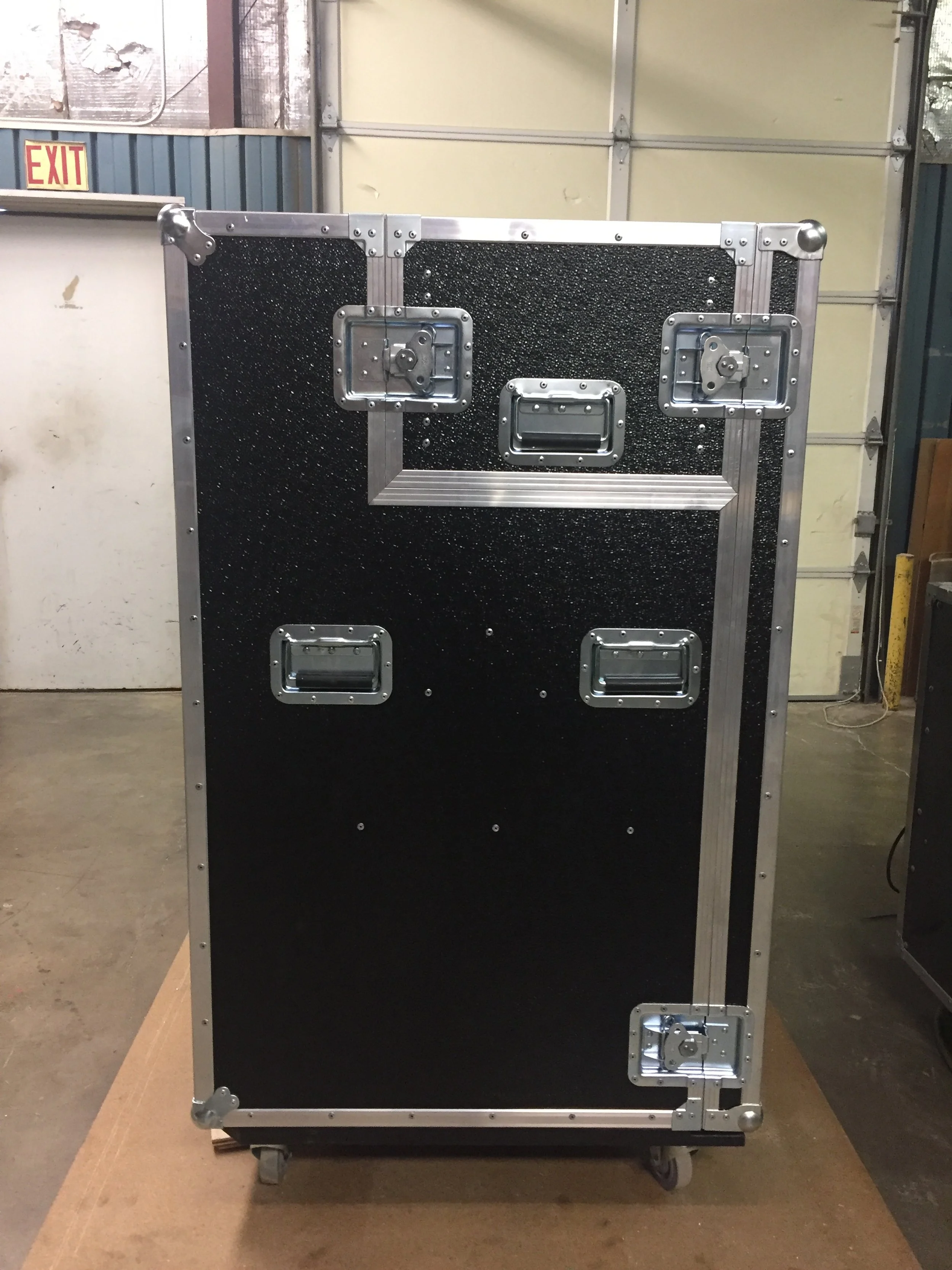 Mobile Tech Booth - Closed.JPG