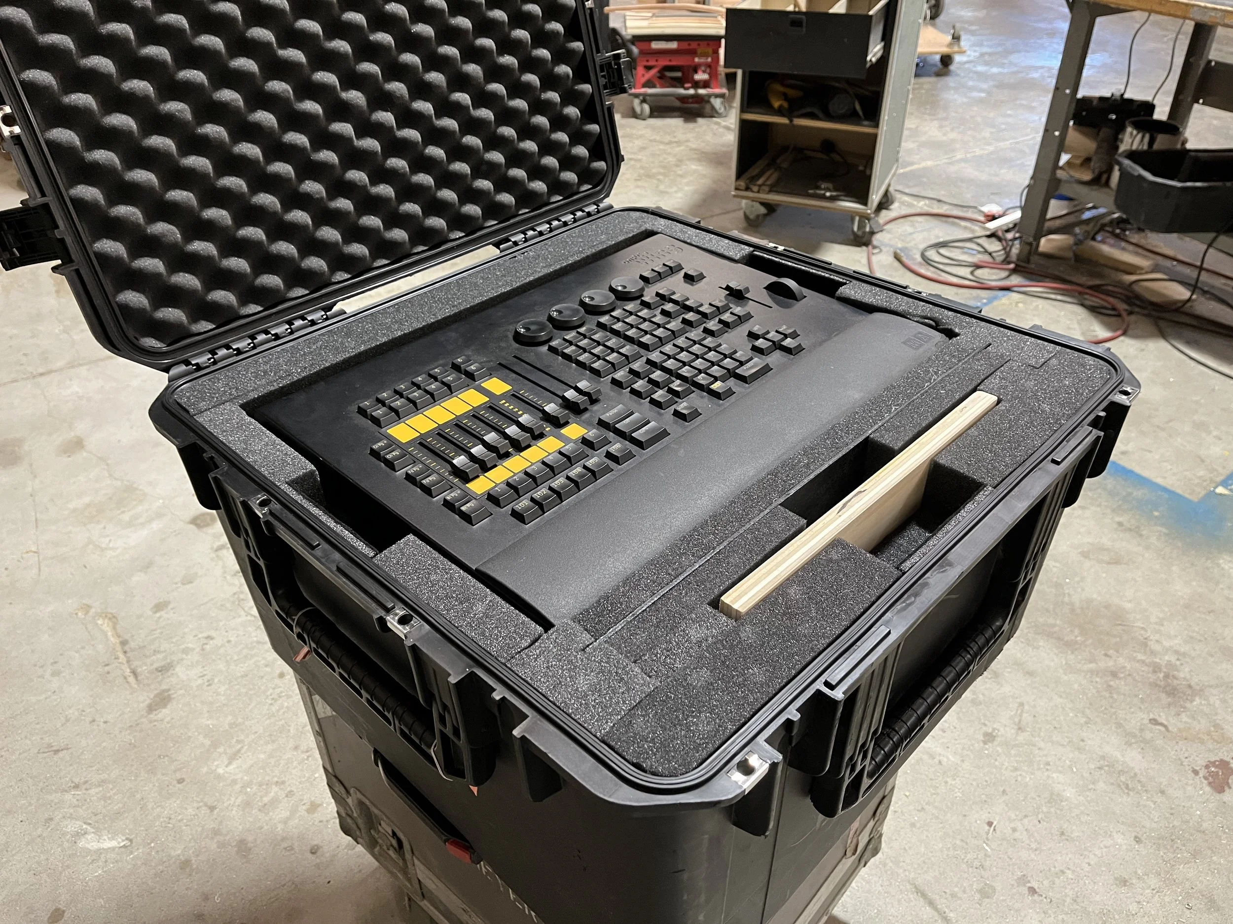 GrandMA PC Wing 3.JPG