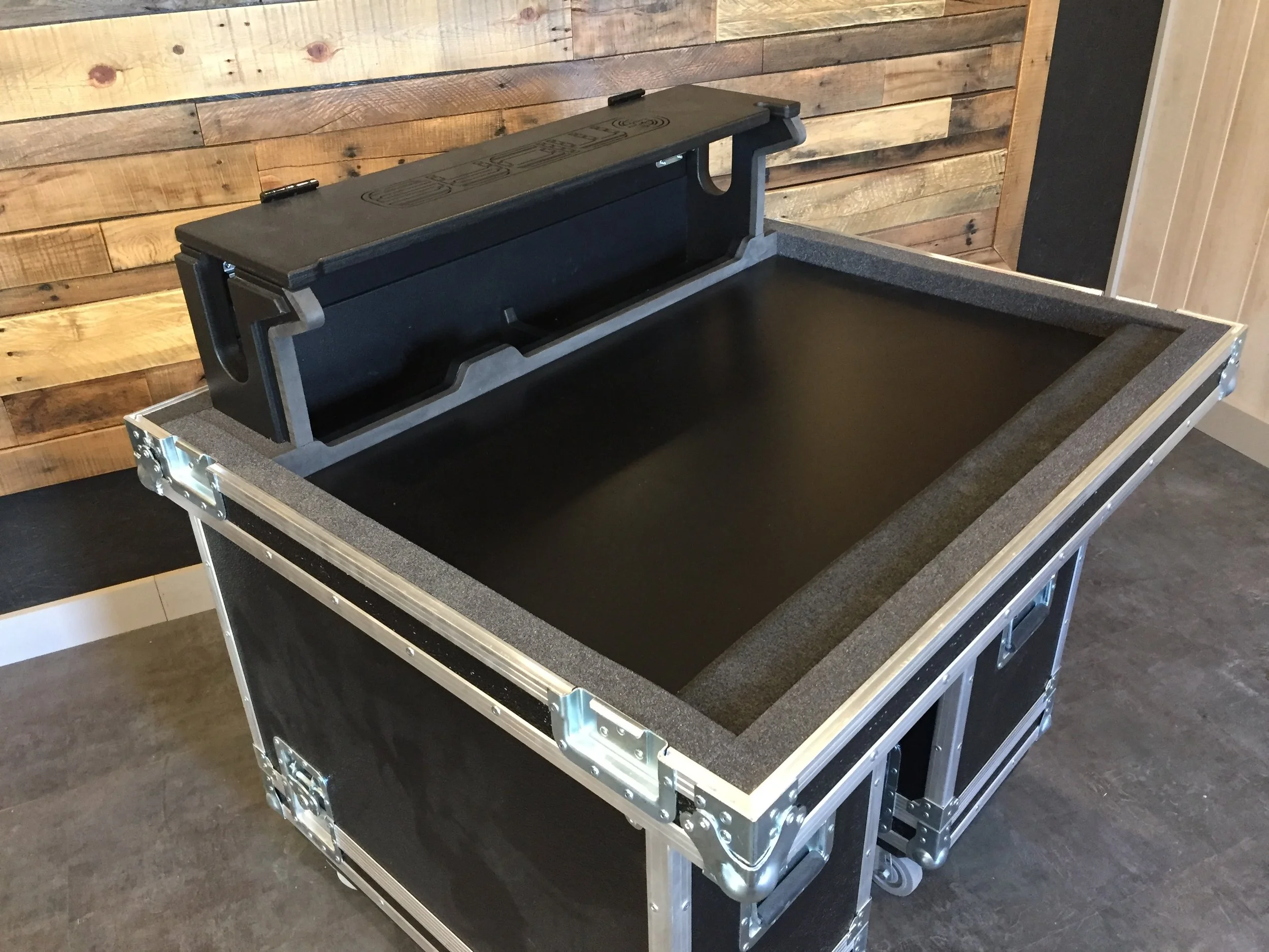 Midas M32 Case with Doghouse.JPG