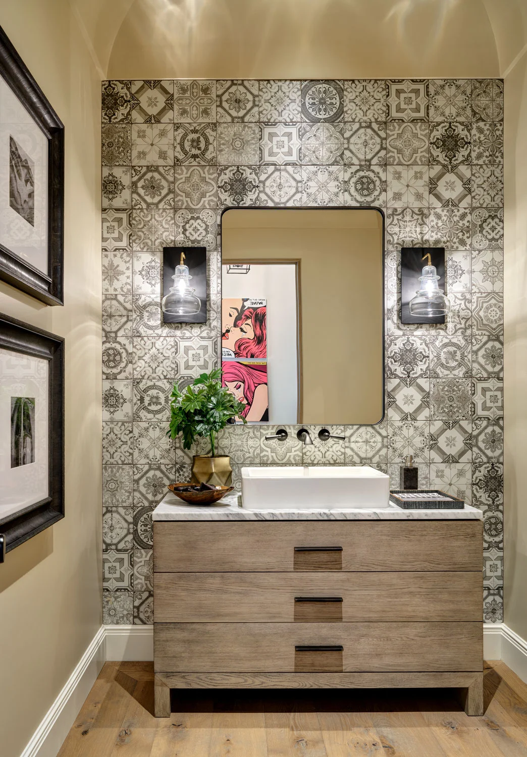 CW__Reed_Residence_2_2017_PowderRoom_8492.jpg