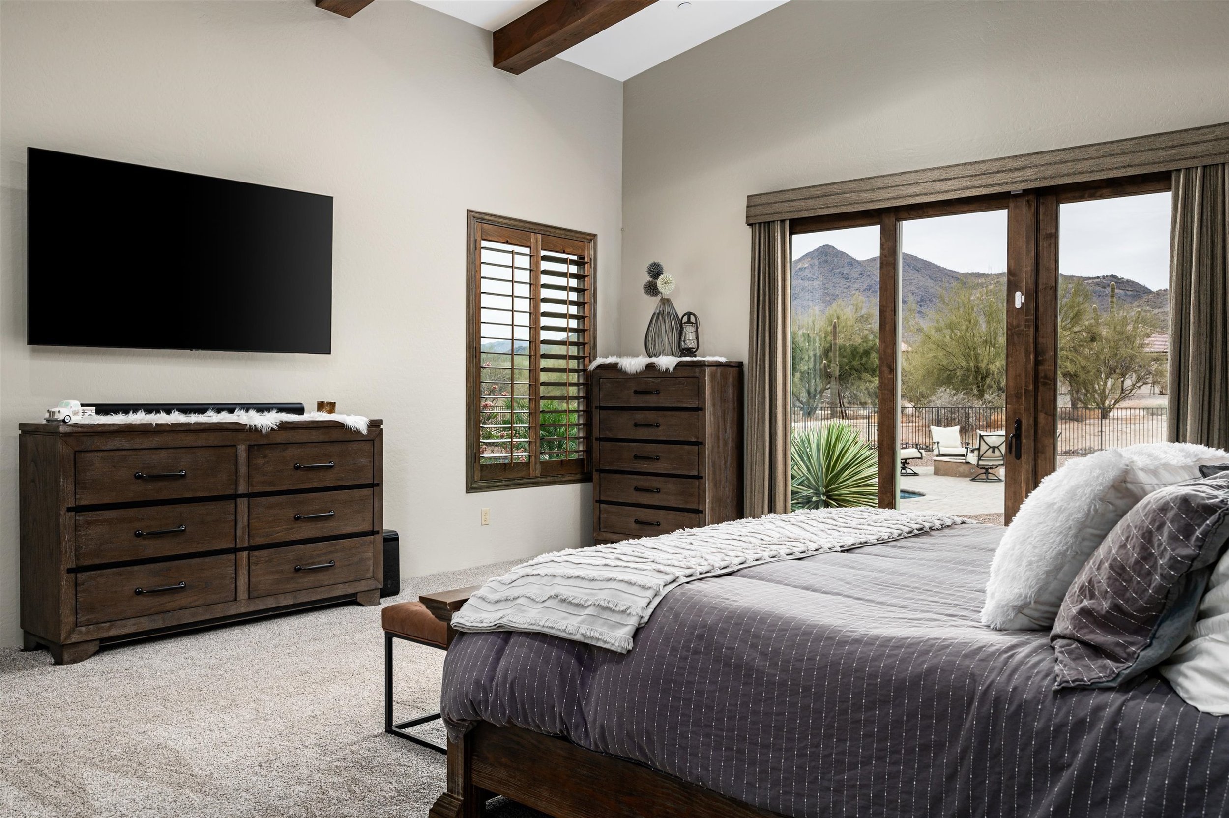 22-35045N52ndPlace-22.jpg