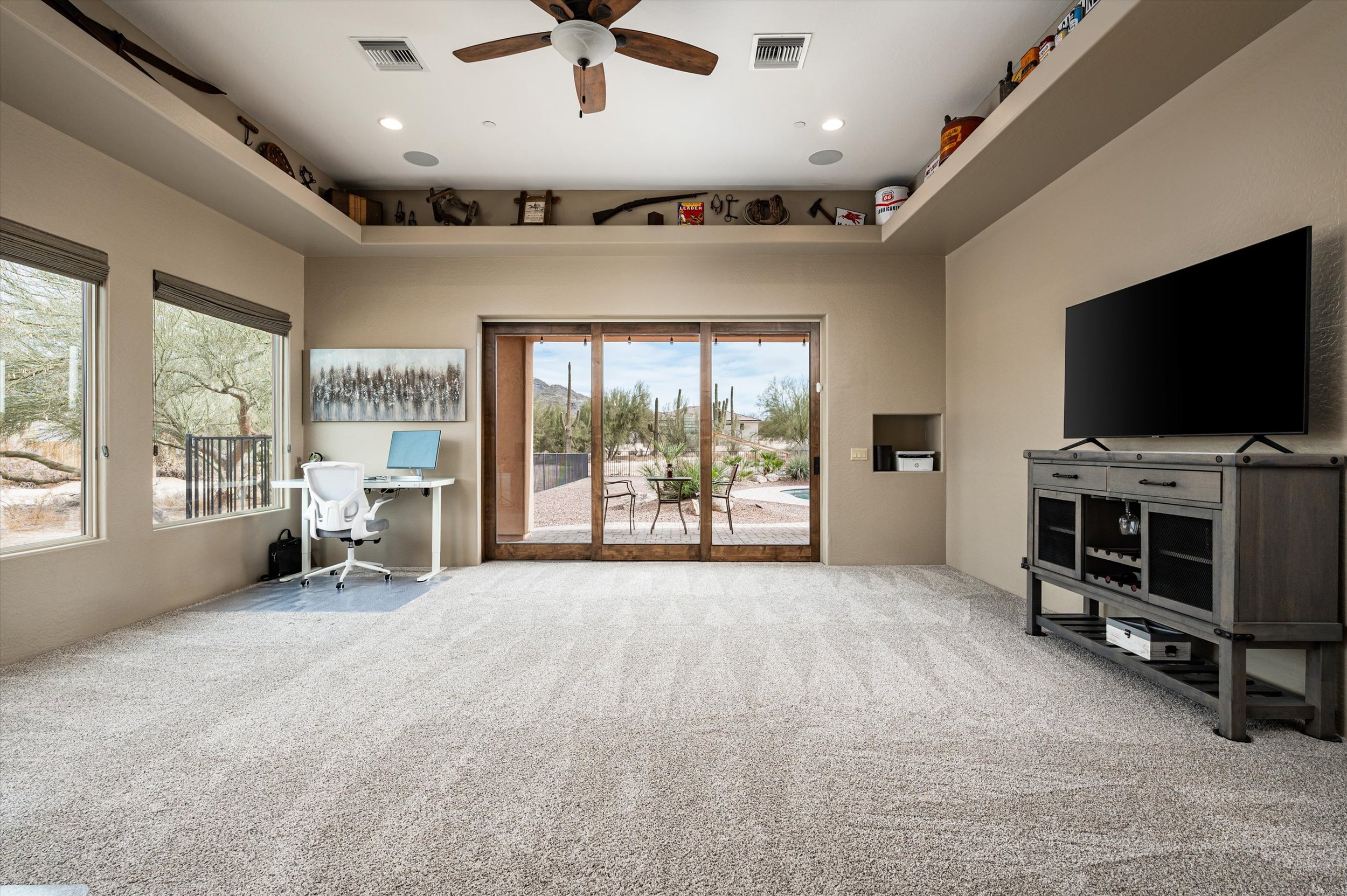 32-35045N52ndPlace-32.jpg