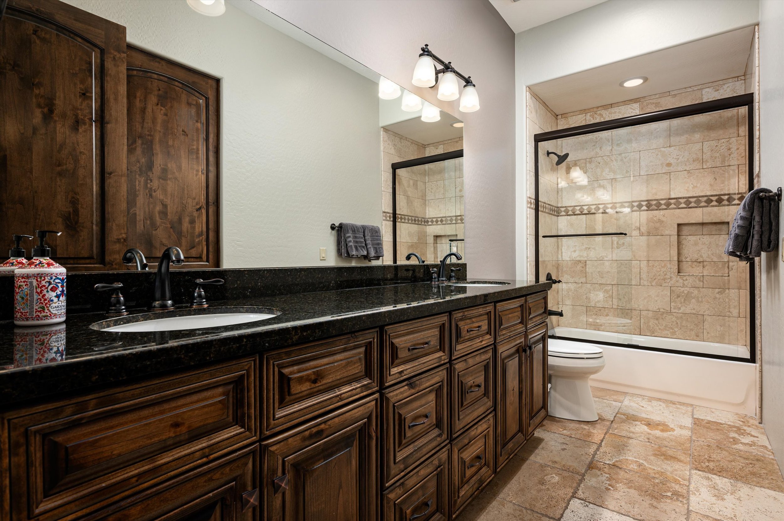 36-35045N52ndPlace-36.jpg