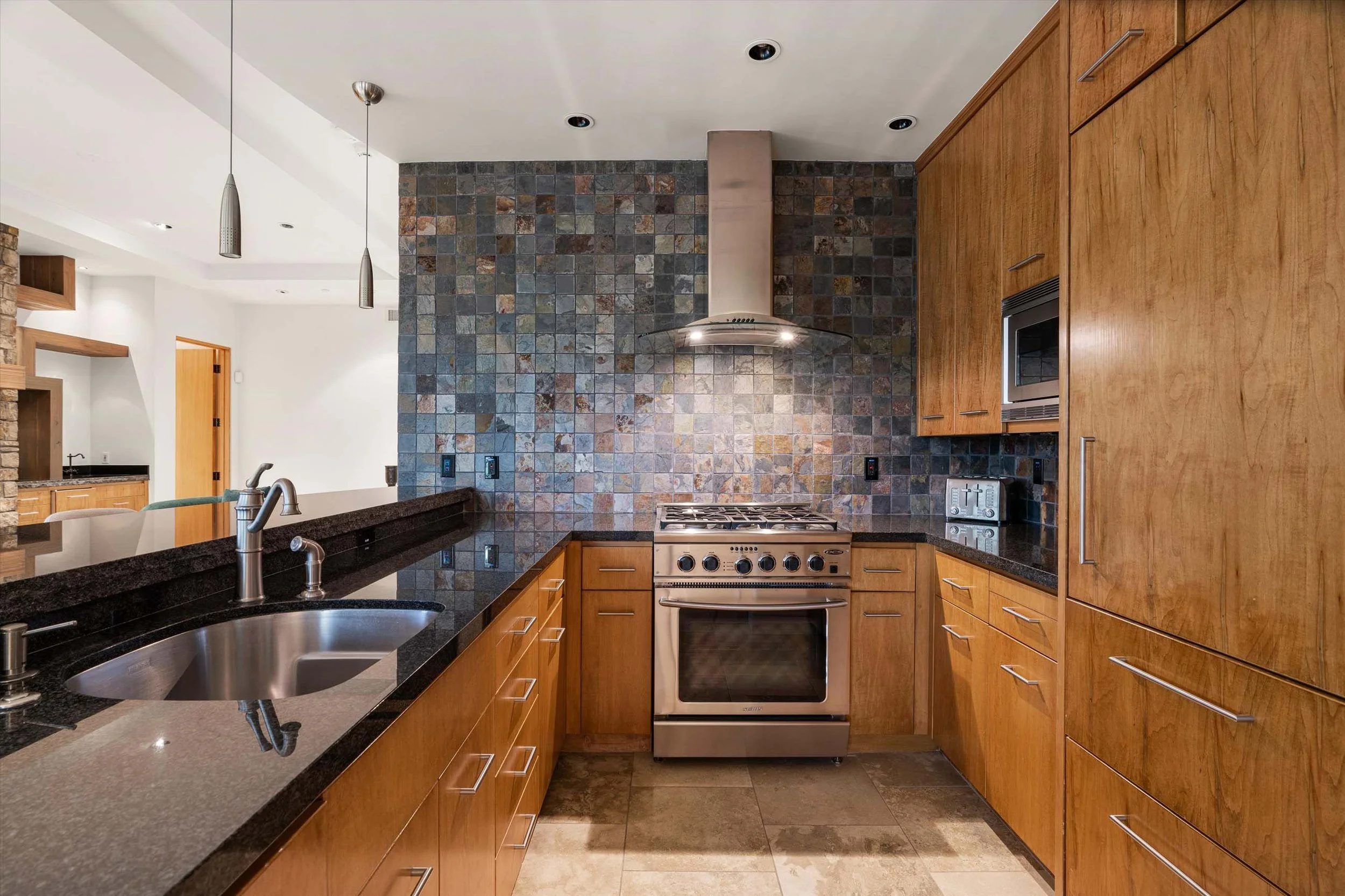 83-7451 N. Las Brisas Lane (83 of 91).jpg