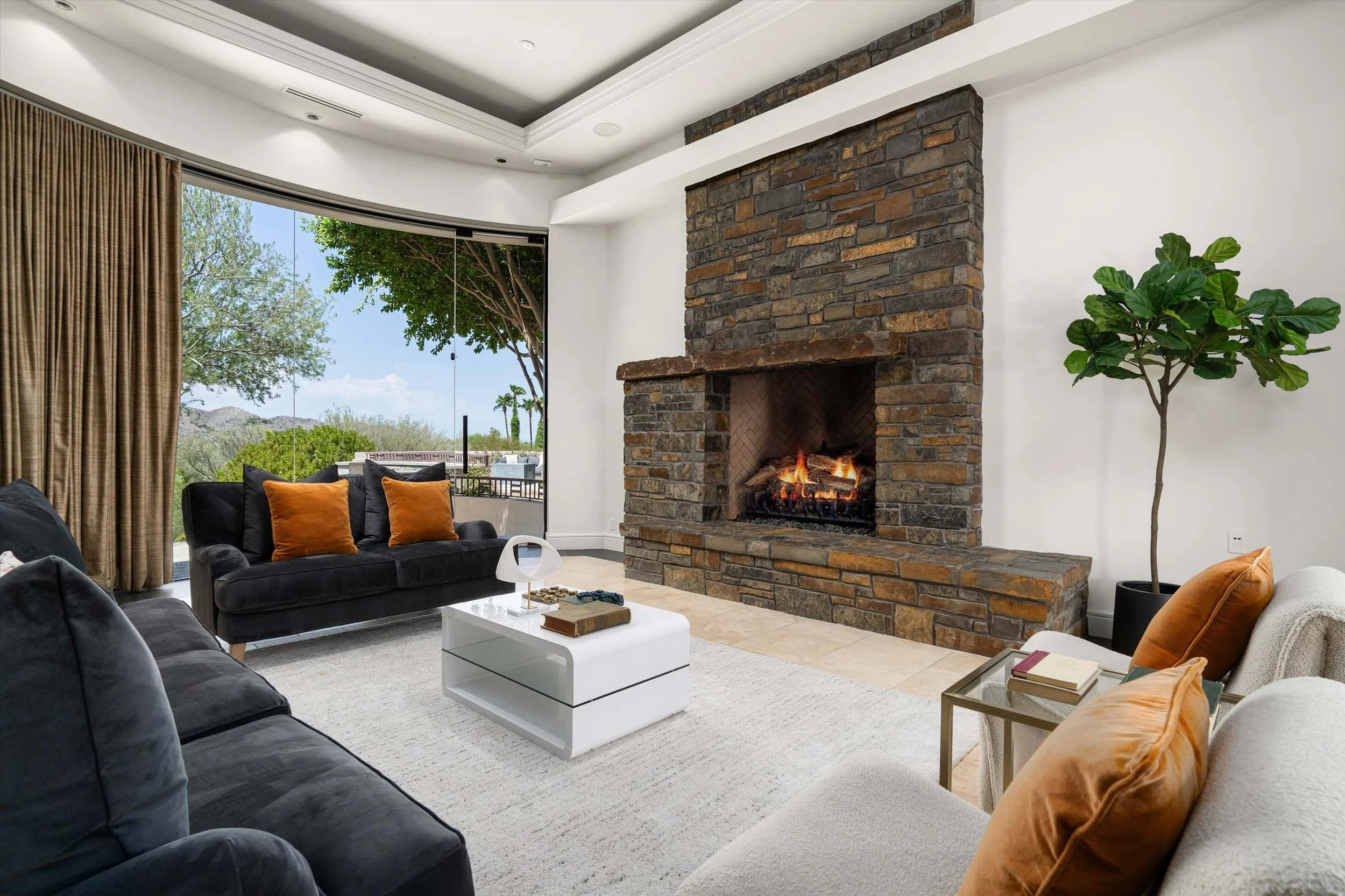 13-7451 N. Las Brisas Lane (13 of 91).jpg