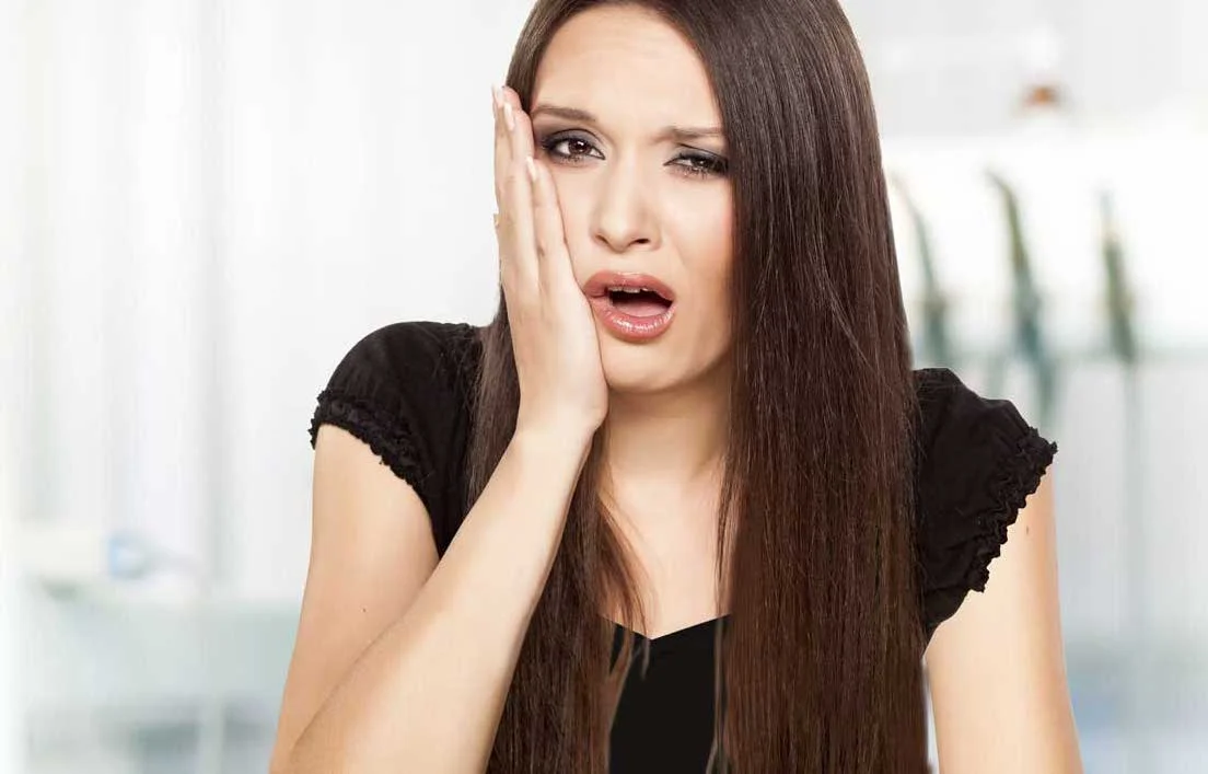 Emergency Dental Care Tips: Cracked Teeth, Tooth