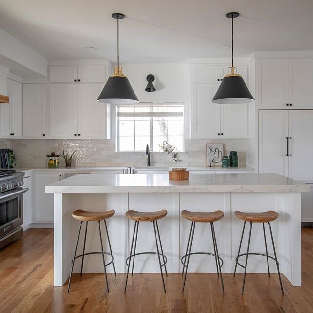 The interior of the Cushing project is finished! We&rsquo;re still working on the exterior and we can&rsquo;t wait for you to see it.
Furnished by @luxetulsa 
Shout out to @deltafaucets for the beautiful kitchen sink!
&bull;
&bull;
&bull;
&bull;
#int