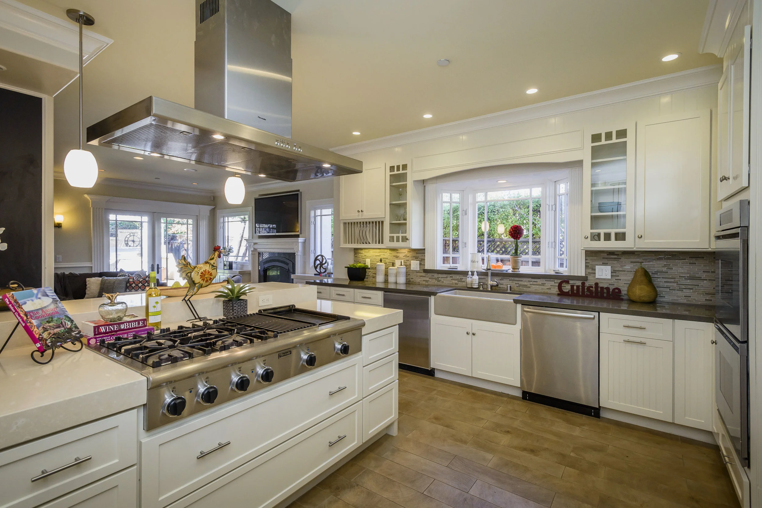 112_wildwood_ave_MLS_HID1085559_ROOMkitchen1.jpg