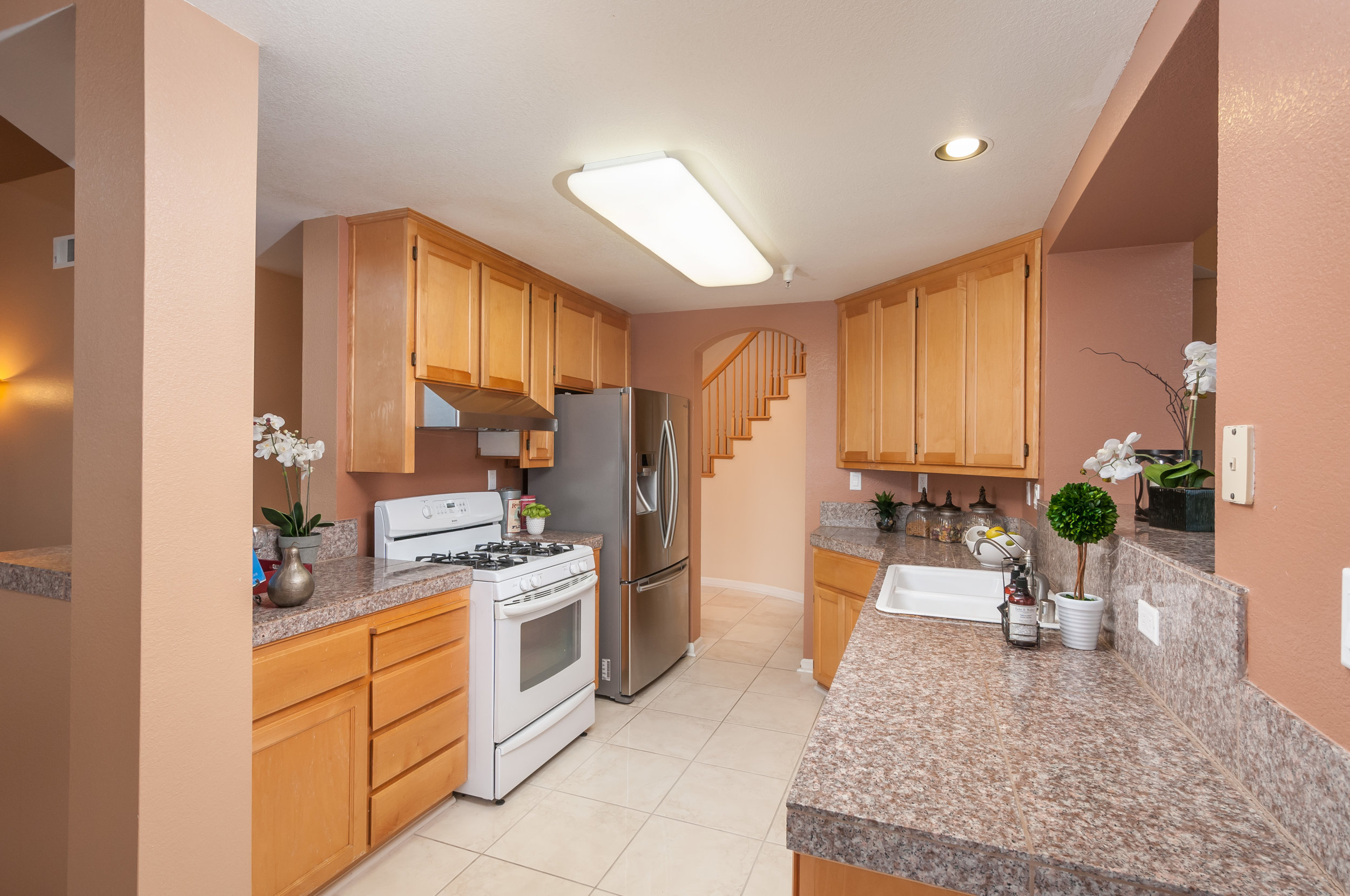 601_baltic_circle_637_MLS_HID1092659_ROOMkitchen.jpg