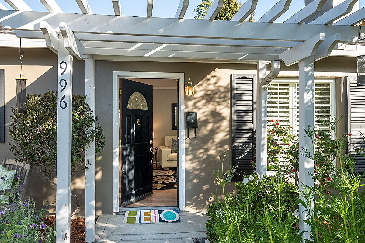 frontdoor_1200.jpg