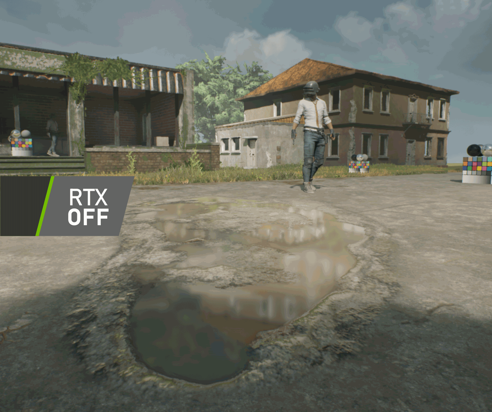 LUTs are NOT supported in the HDR rendering pipeline and should not be used, aside from lookdev.