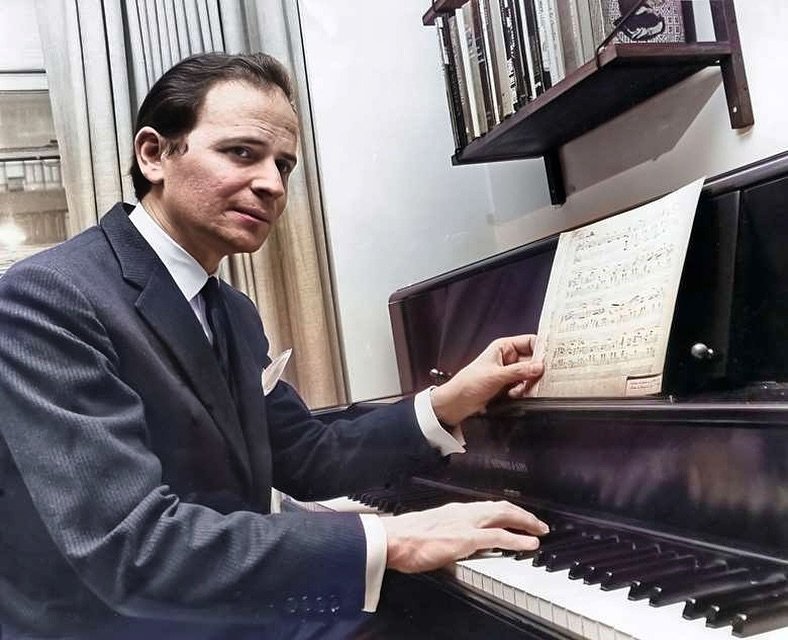 Why do some musicians move us while others do not? International Piano Magazine explores this profound question in a compelling article, highlighting Byron Janis&rsquo;s extraordinary ability to connect with audiences through his passionate performan