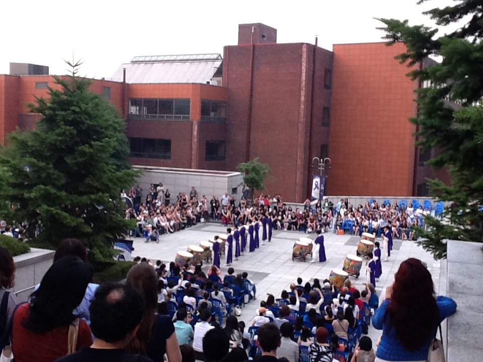  Performance of Traditional Korean Drumming 