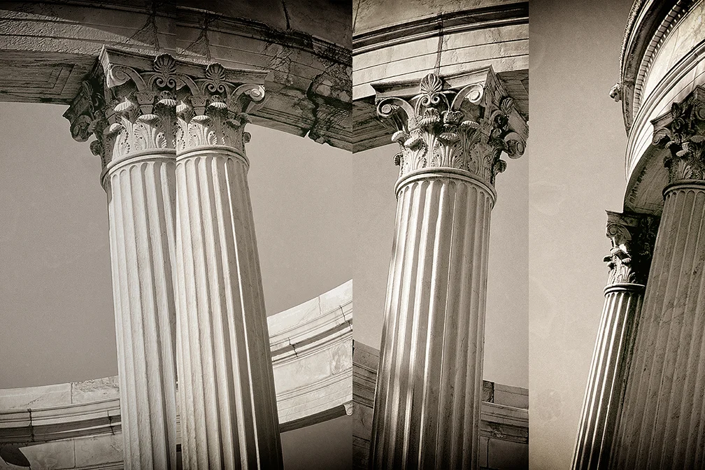 Rome 4 Pillars B&W web 14x9.jpg