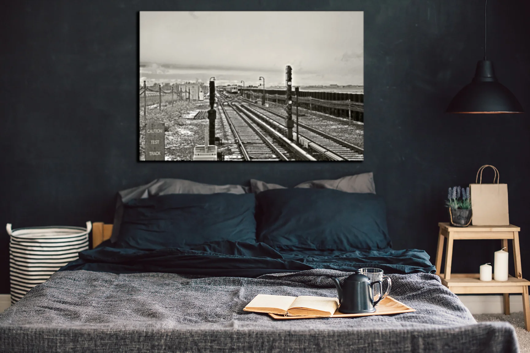 Tracks Apt4 web.jpg