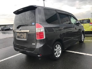 noah-zrr70-rear.jpg