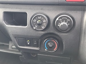 hiace-dash.jpg