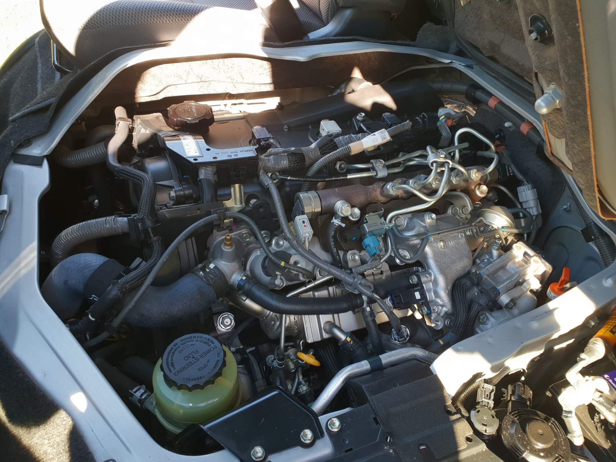 hiace-engine.jpg